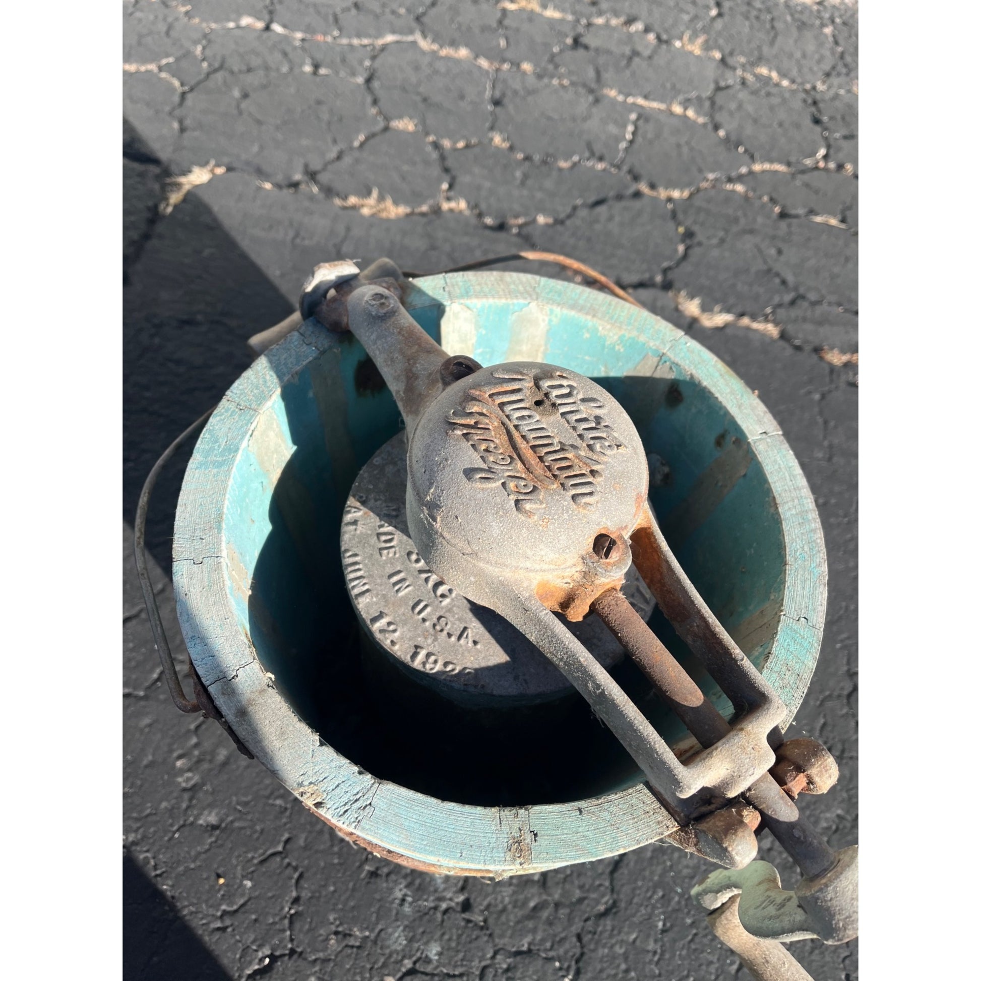 Antique Primitive Wooden Blue Ice Cream Maker White Mountain Freezer Farmhouse