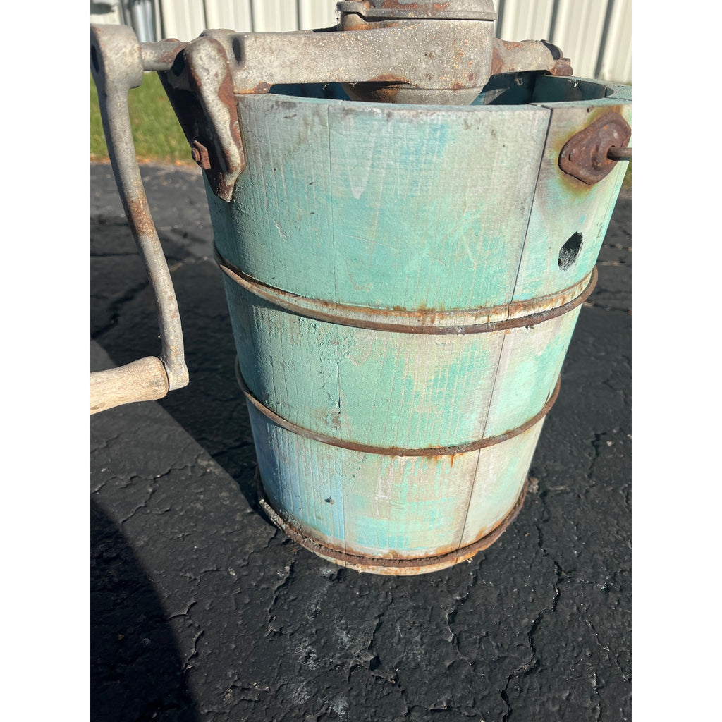 Antique Primitive Wooden Blue Ice Cream Maker White Mountain Freezer Farmhouse