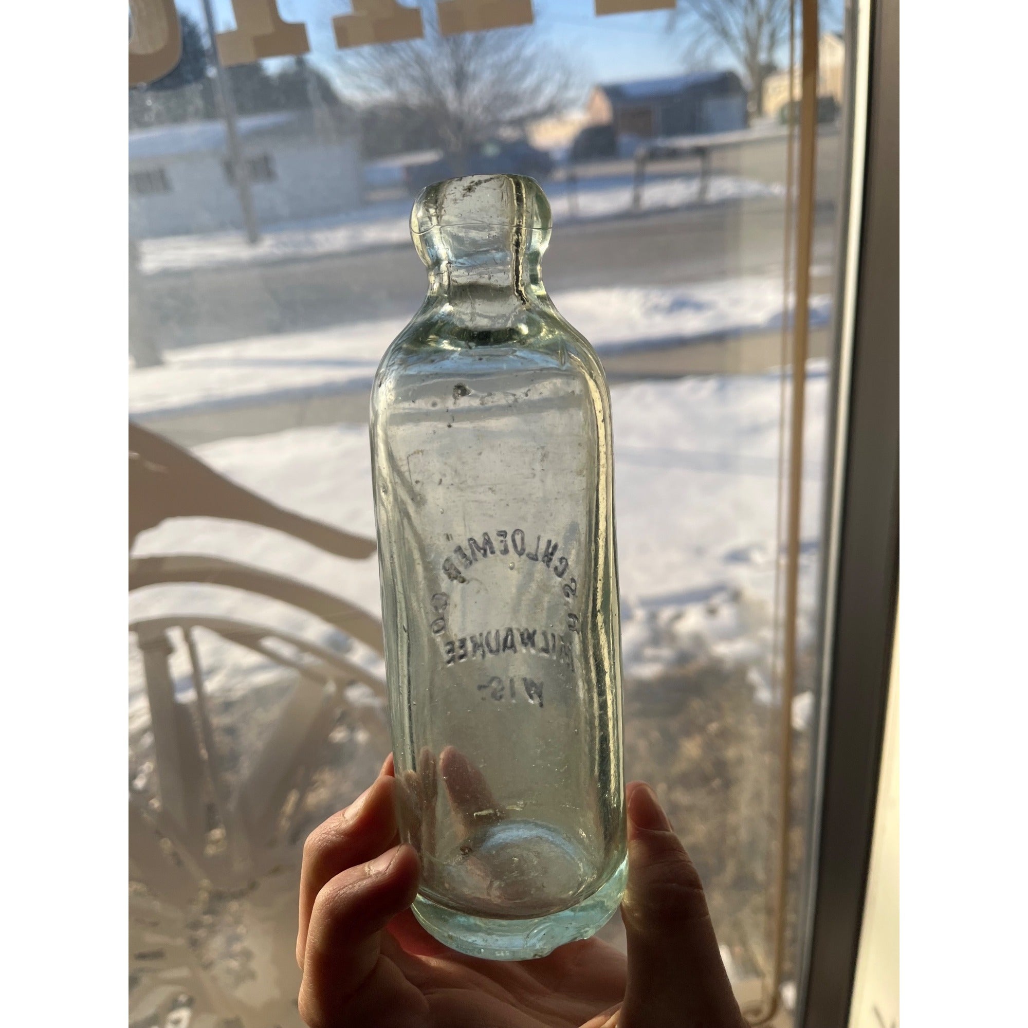 H. Schloemer Co. Milwaukee Wisconsin Blob Top Soda Bottle Hutchinson