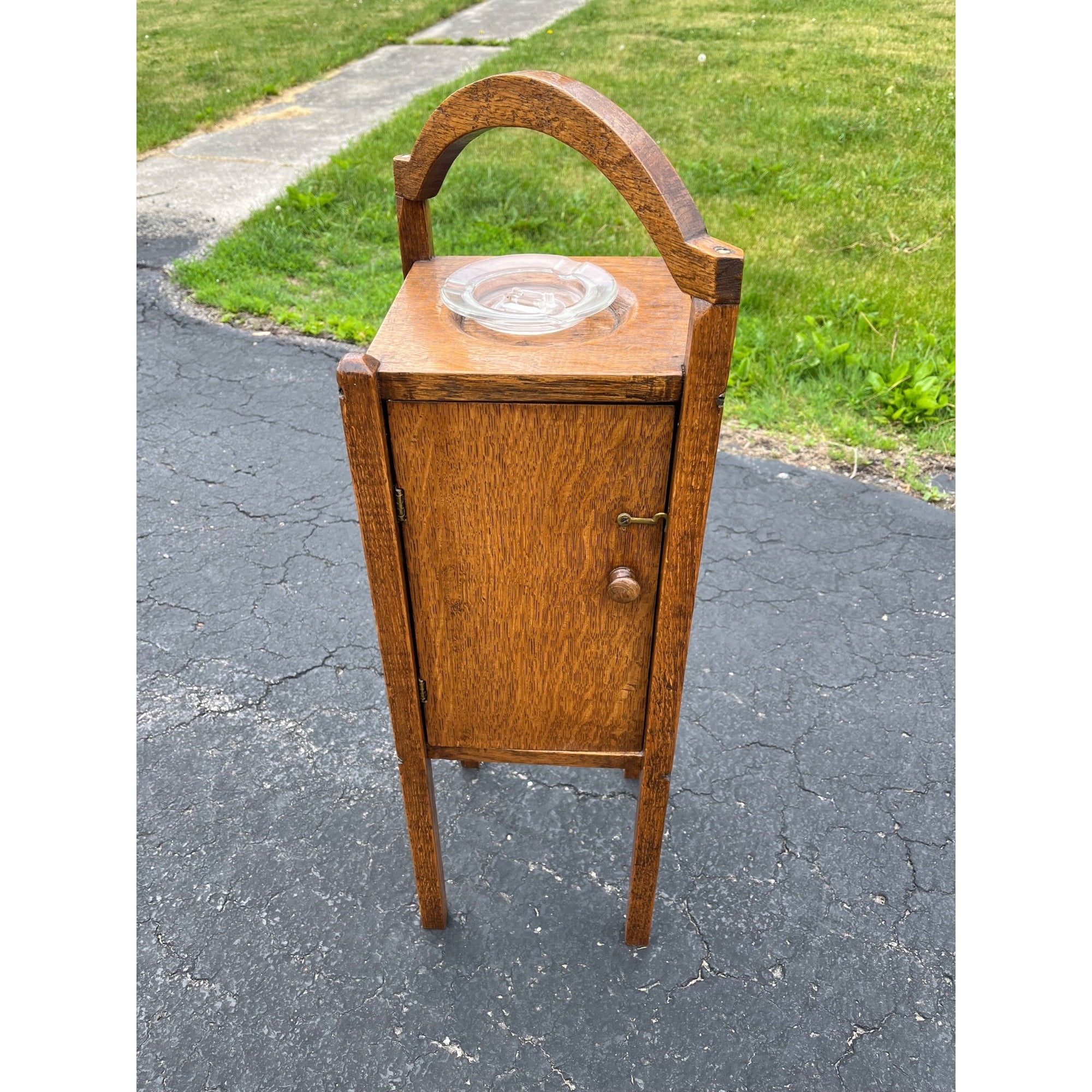 Antique 1920s Quarter Sawn Oak Wood Smokers Cabinet Stand Mission Arts & Crafts