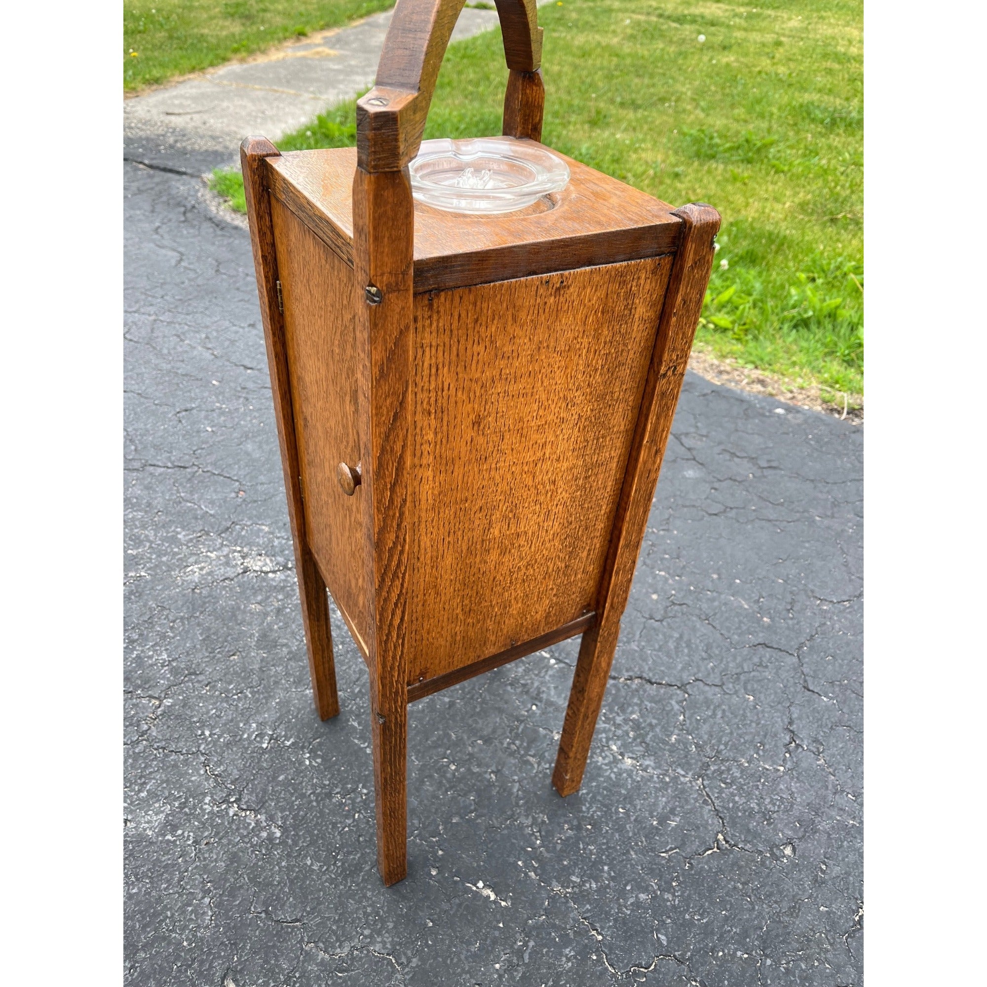 Antique 1920s Quarter Sawn Oak Wood Smokers Cabinet Stand Mission Arts & Crafts