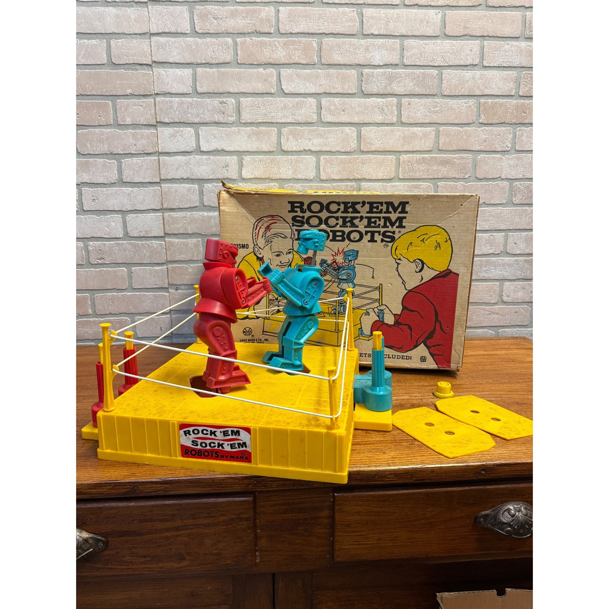 Vintage 1960's MARX ROCK 'EM SOCK 'EM ROBOTS Plastic Toy w/ Original Box
