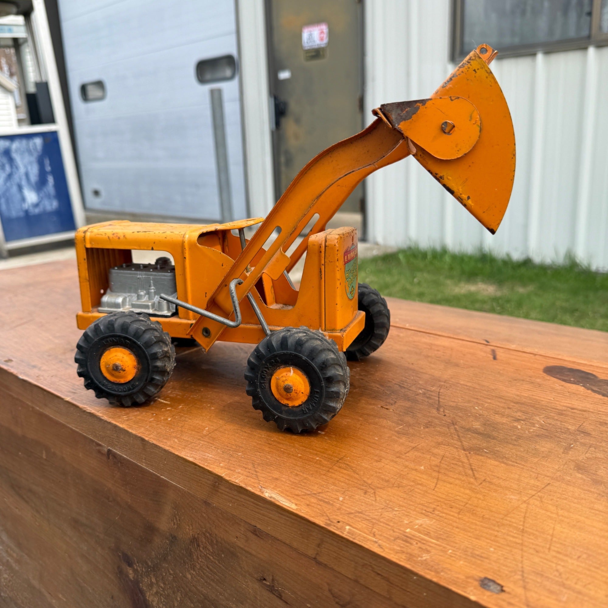 Vintage Marx Lumar Hi-Lift Front End Loader Pressed Steel Toy Orange