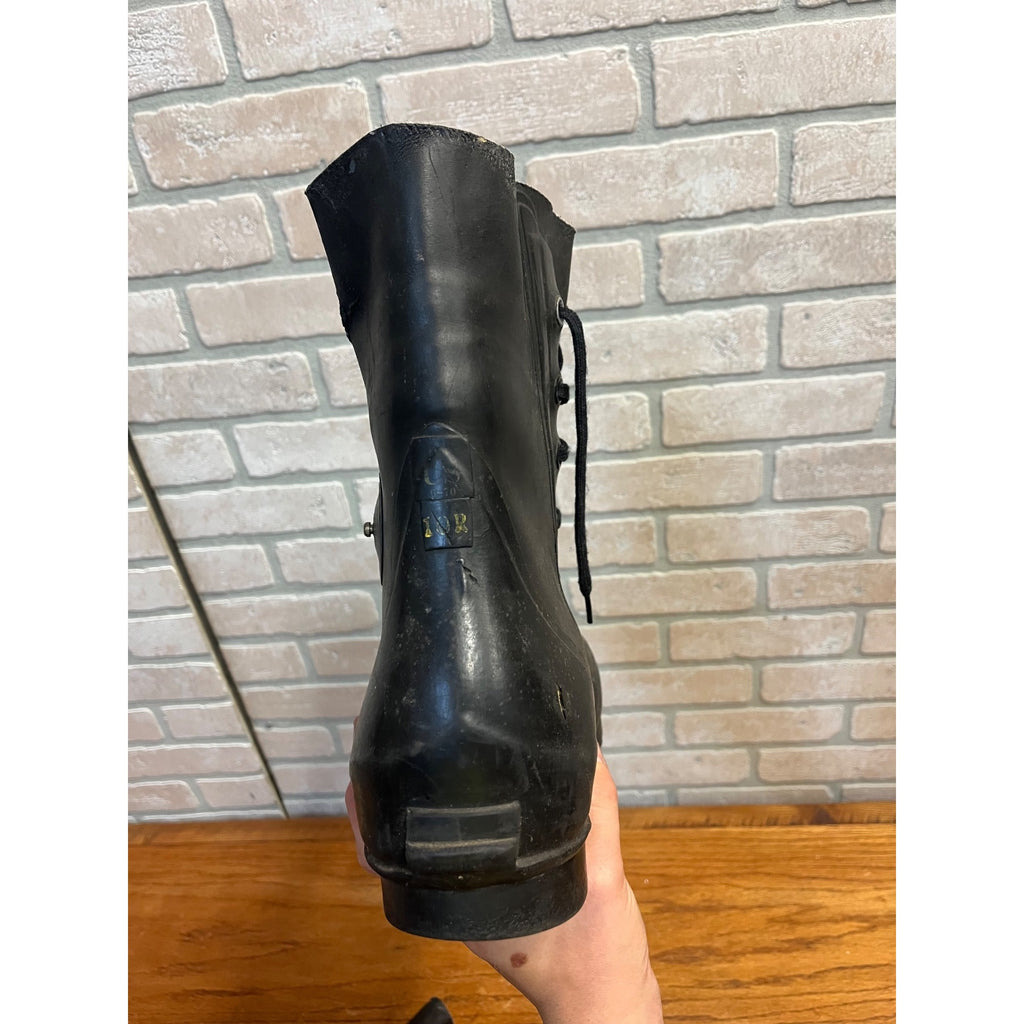 Vintage 1971 US Military Mickey Mouse Extreme Cold Boots Black 10R w/ Valve