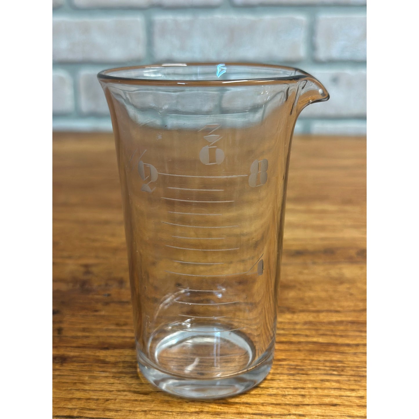 Vintage Early 1900s Etched Apothecary Beaker w/ Spout Pharmacy Lab 5"