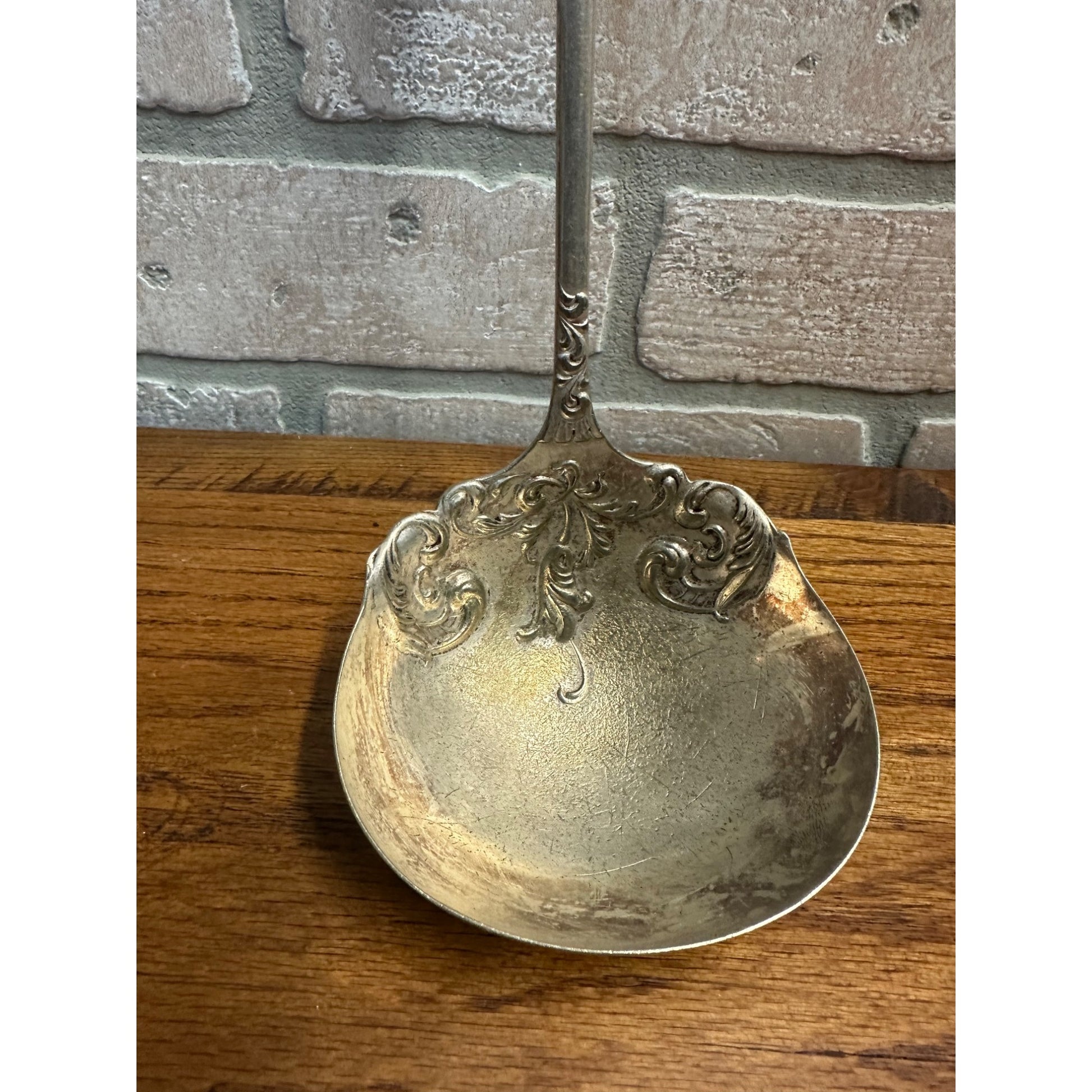 Holmes Edwards XIV Silverplate Soup Sauce Serving Ladle Spoon Rialto Pattern 12"