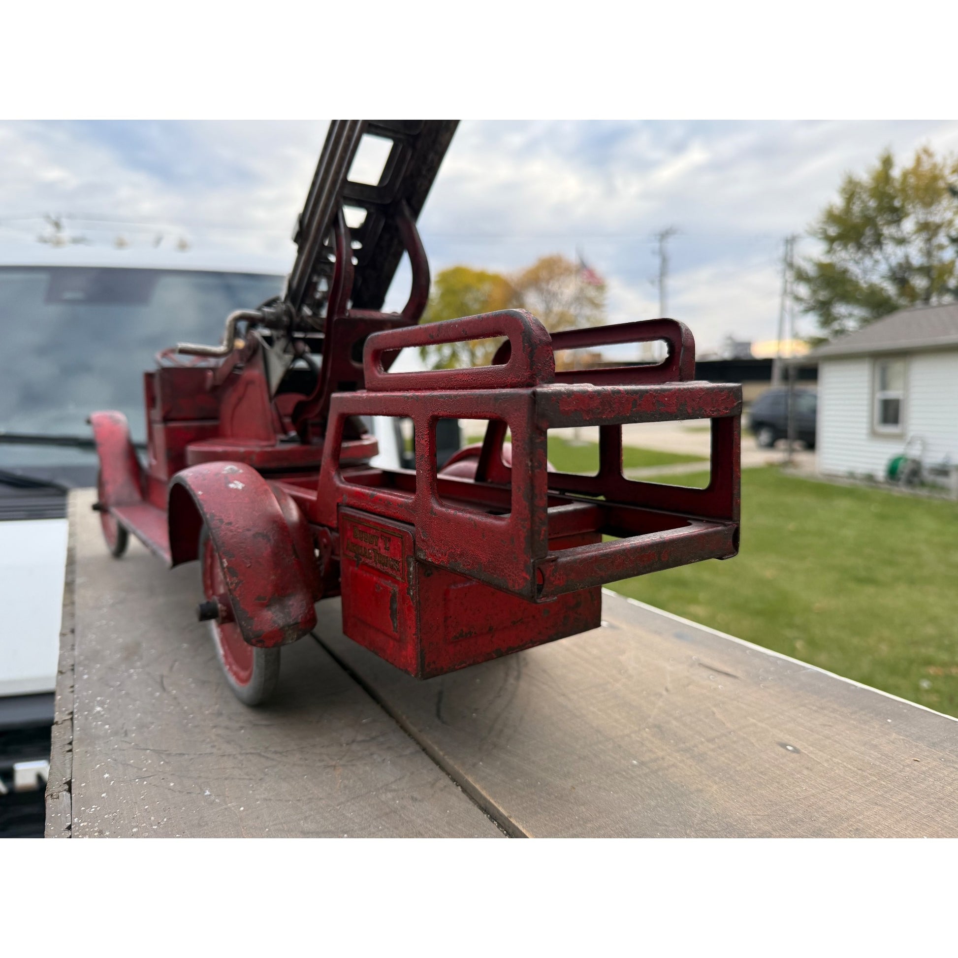 Vintage 1920s Buddy L Aerial Fire Ladder Truck Pressed Steel Toy