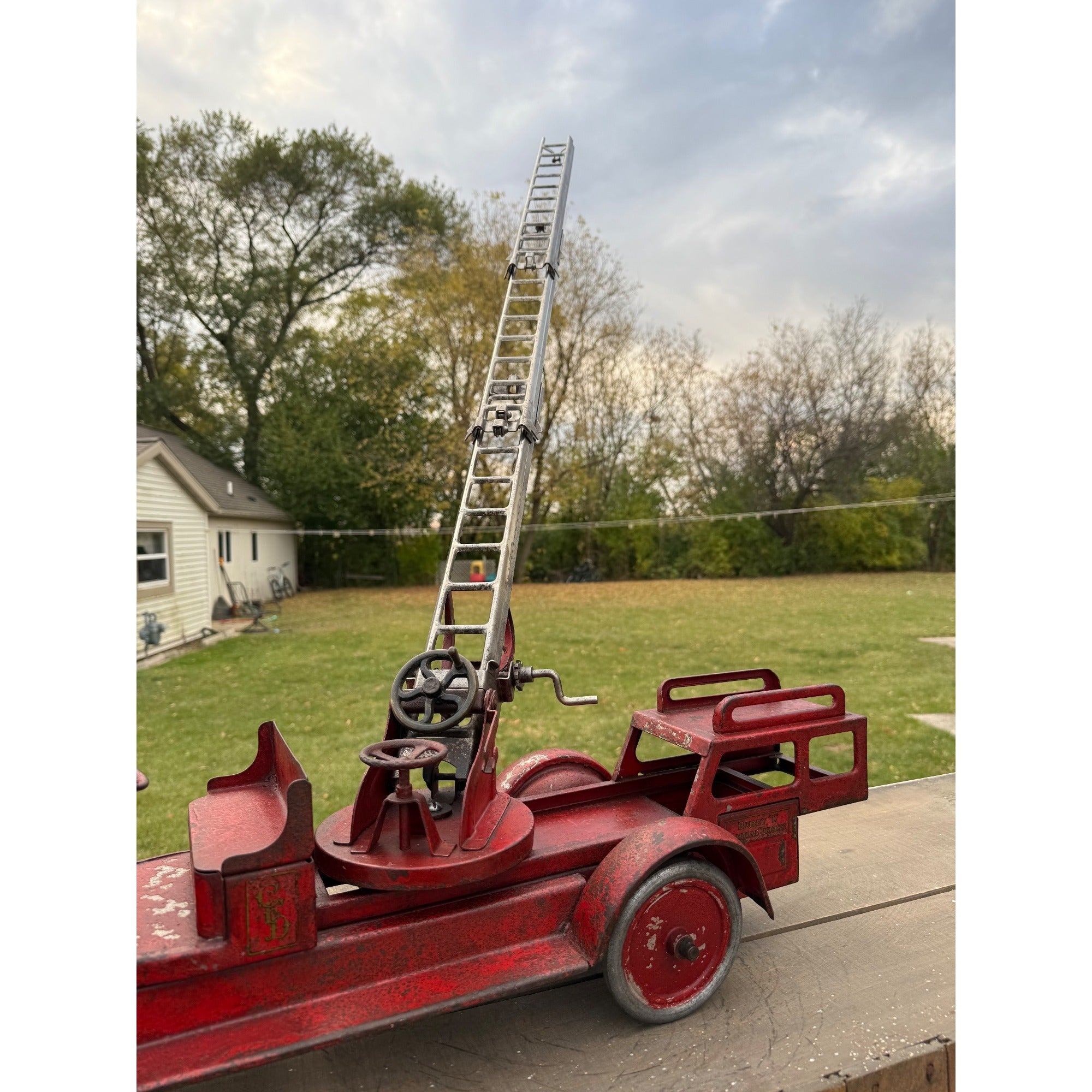 Vintage 1920s Buddy L Aerial Fire Ladder Truck Pressed Steel Toy