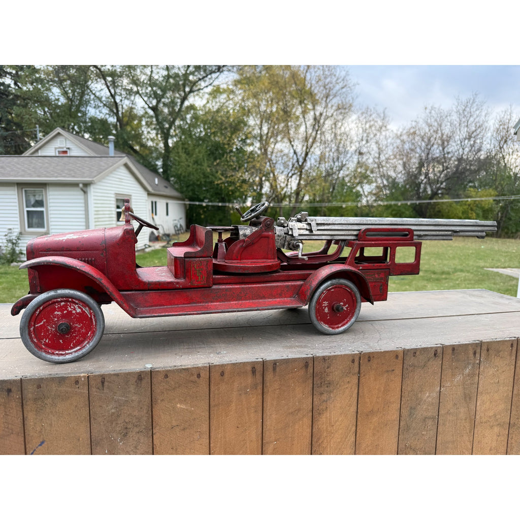 Vintage 1920s Buddy L Aerial Fire Ladder Truck Pressed Steel Toy