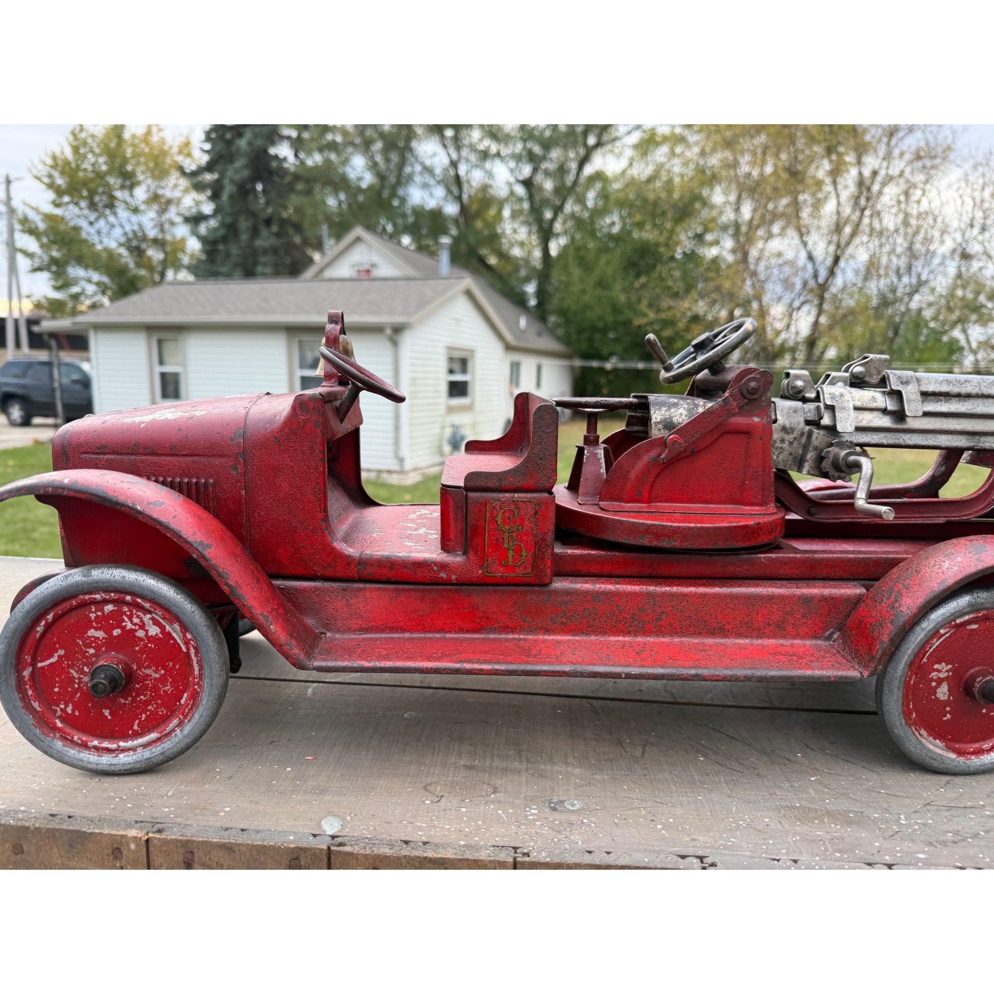 Vintage 1920s Buddy L Aerial Fire Ladder Truck Pressed Steel Toy