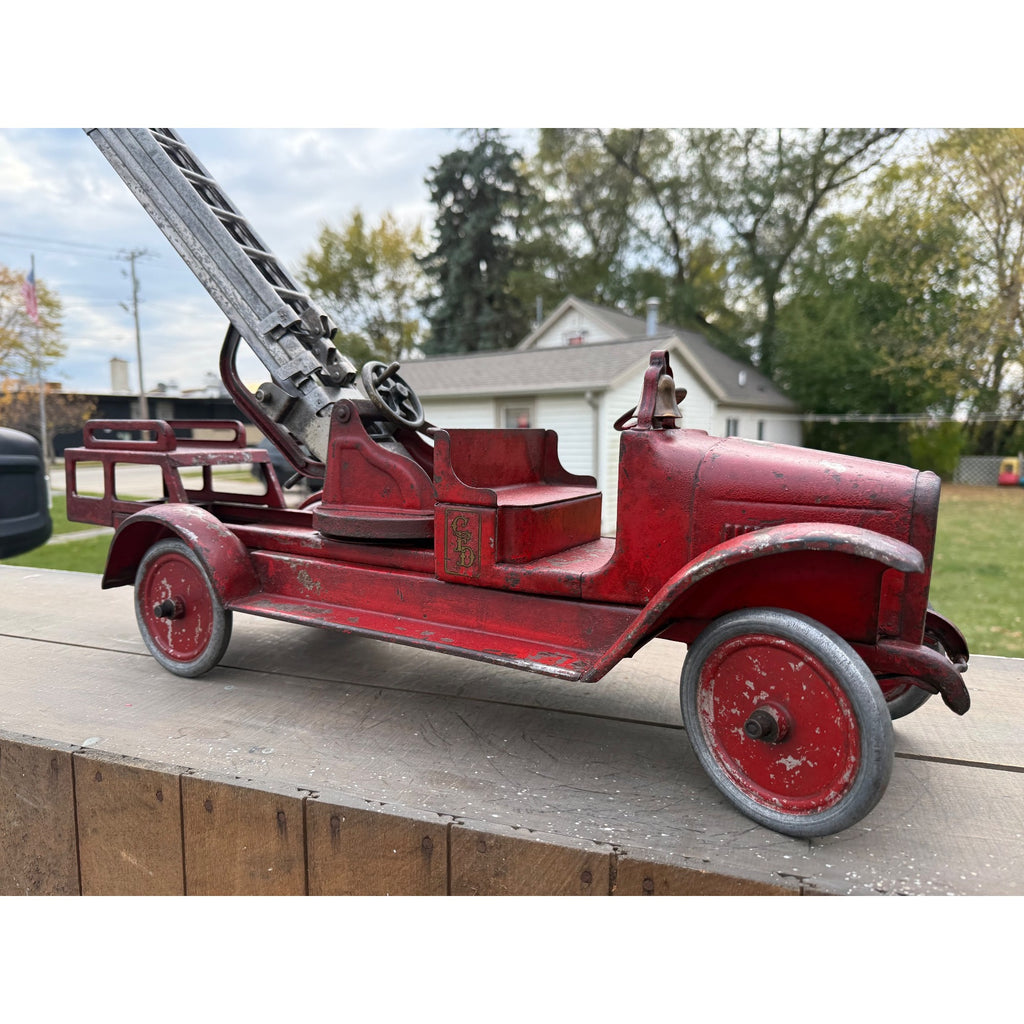 Vintage 1920s Buddy L Aerial Fire Ladder Truck Pressed Steel Toy