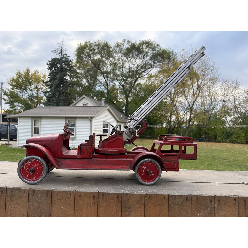 Vintage 1920s Buddy L Aerial Fire Ladder Truck Pressed Steel Toy