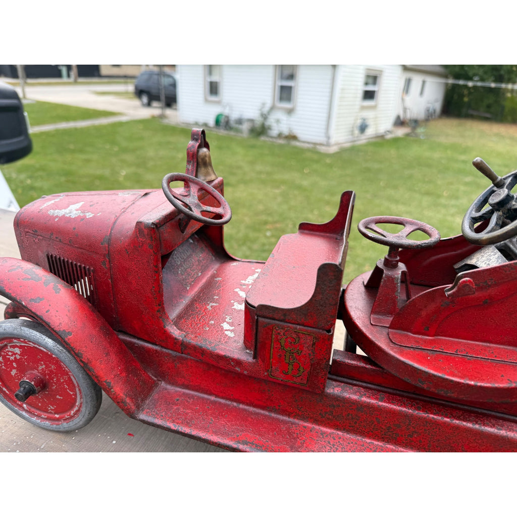 Vintage 1920s Buddy L Aerial Fire Ladder Truck Pressed Steel Toy