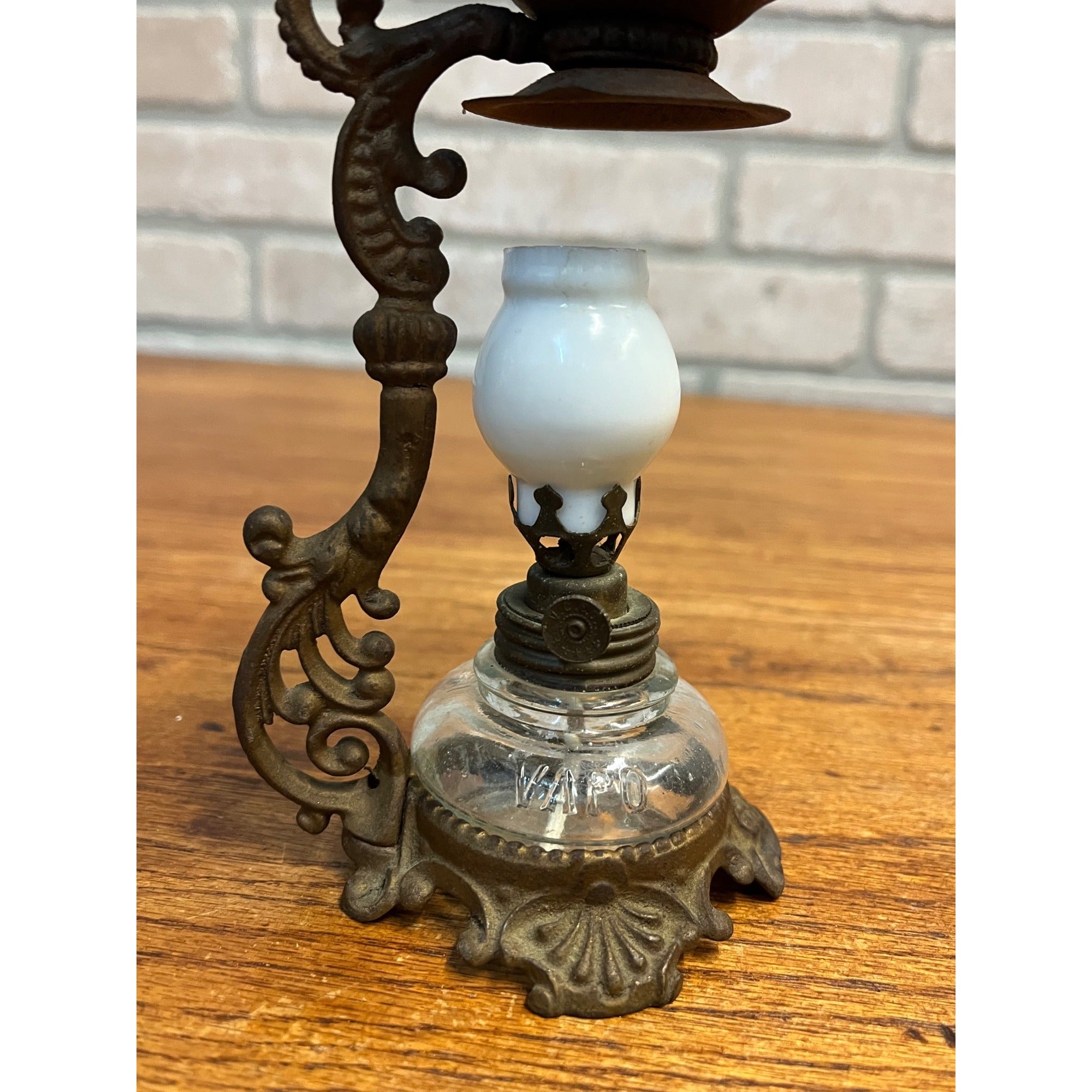 Antique Vapo-Cresolene Medical Vaporizer Oil Lamp Medical Instrument