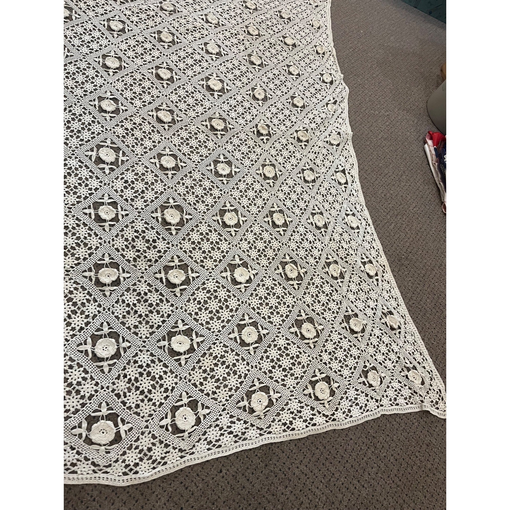 Vintage Hand Stitched Embroidered Floral Bed Coverlet Or Table Cloth 60"x68"