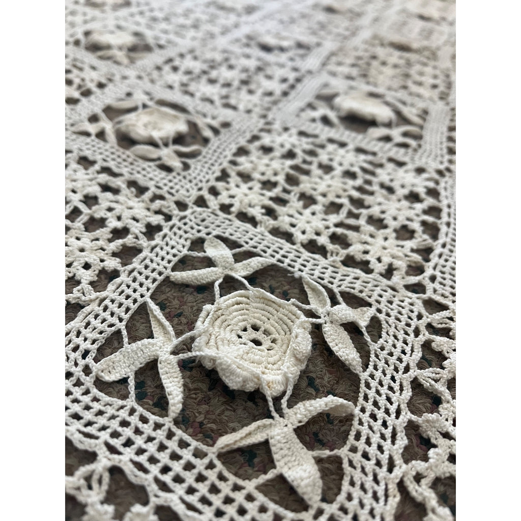 Vintage Hand Stitched Embroidered Floral Bed Coverlet Or Table Cloth 60"x68"
