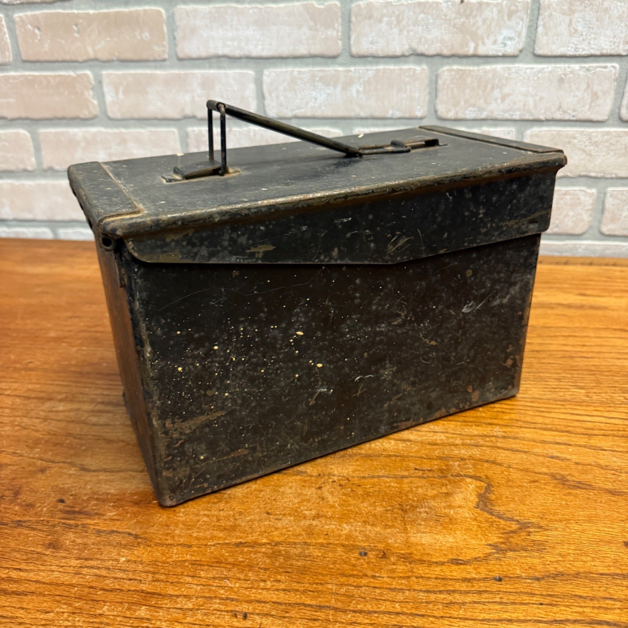 VIntage Ammunition Ammo Dry Box Metal Crate Box "Lefty" Black