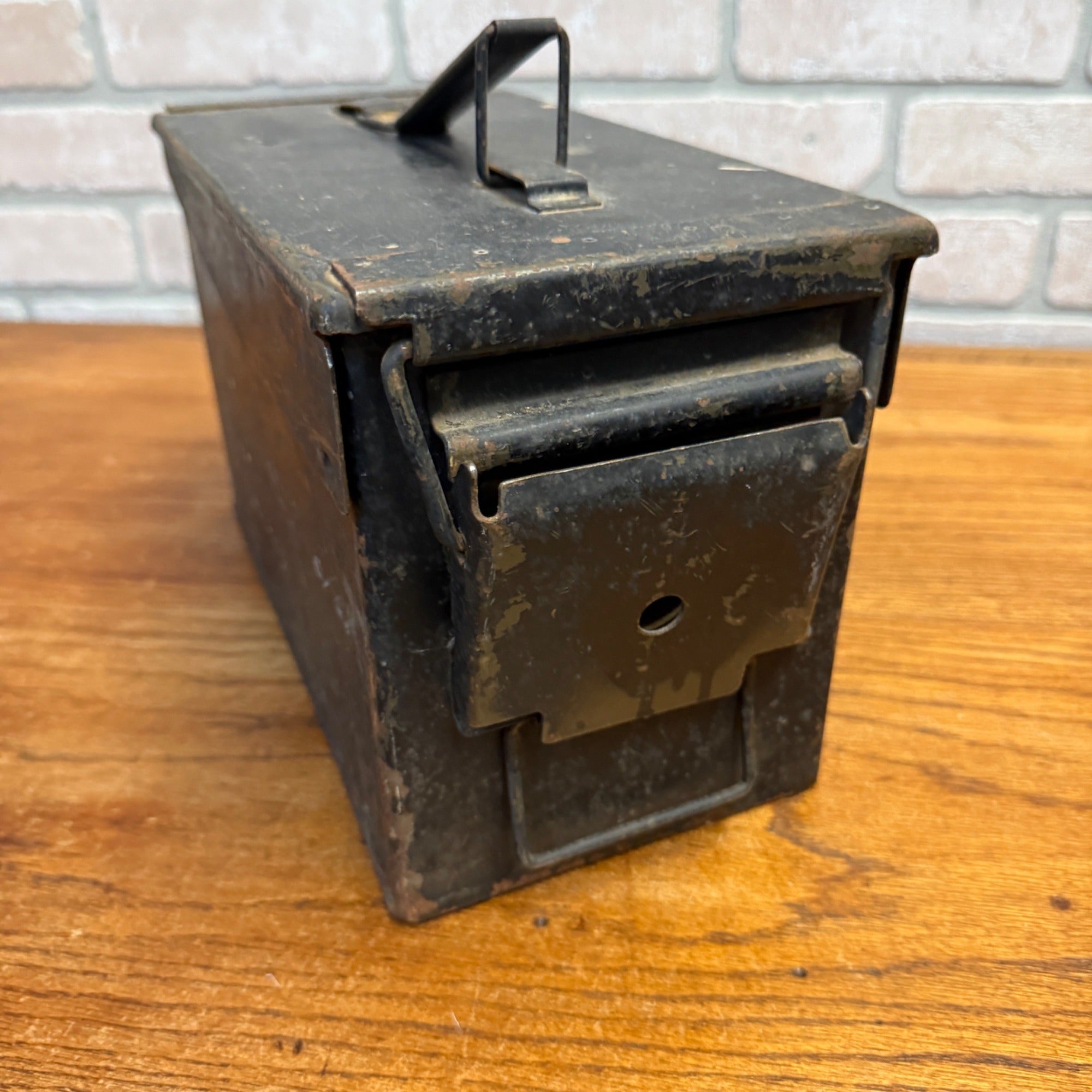 VIntage Ammunition Ammo Dry Box Metal Crate Box "Lefty" Black