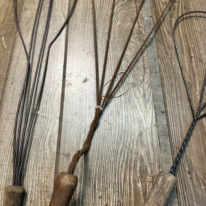 (3) Antique Primitive Wire Rug Beaters Tools Rustic Farmhouse Clothes