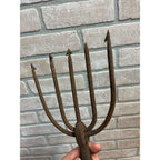 Vintage 5-tine Hunting Fishing Cast Spear Spearhead Tool