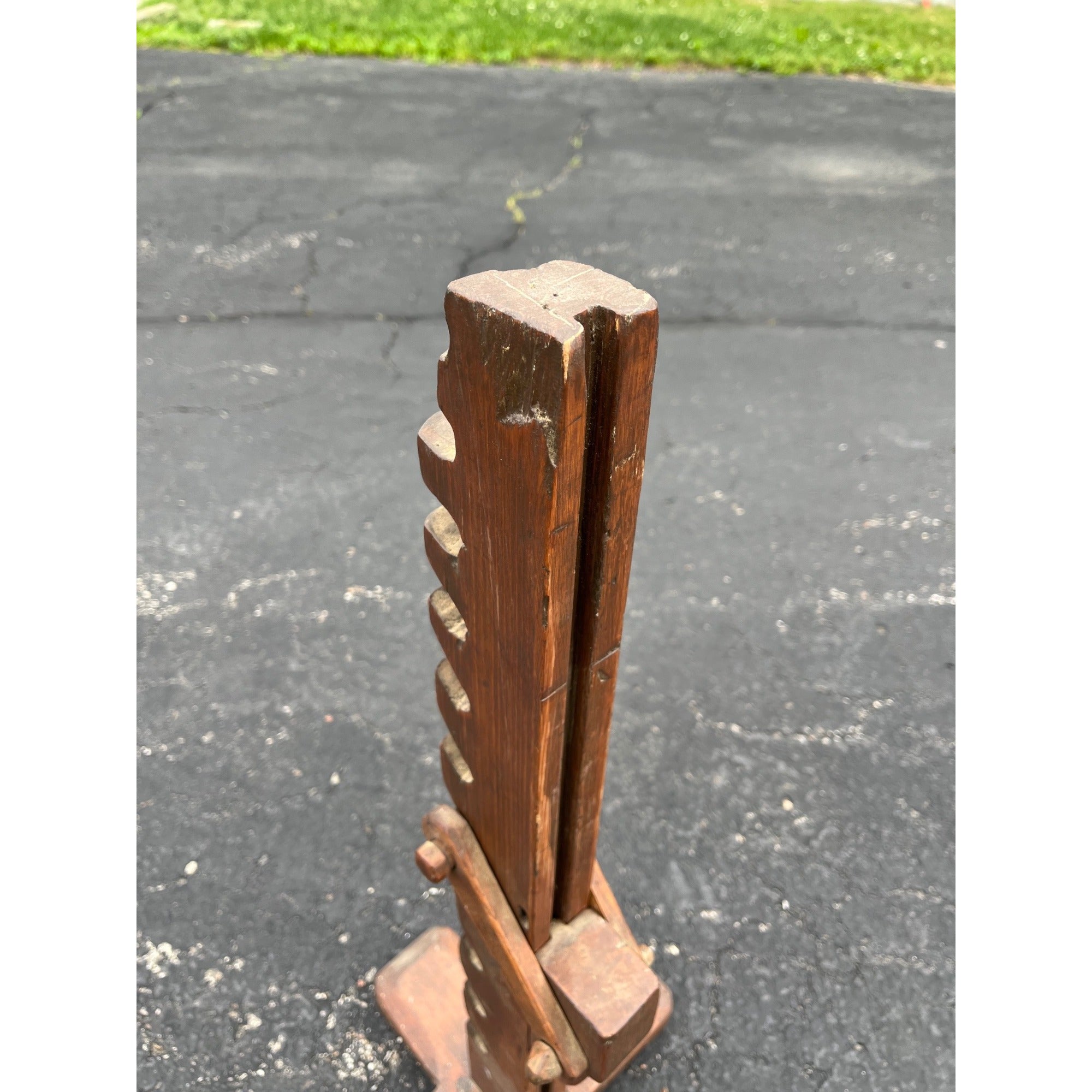 Antique 19th c. Primitive Wooden Adjustable Buggy Wagon Farm Tractor Jack Tool