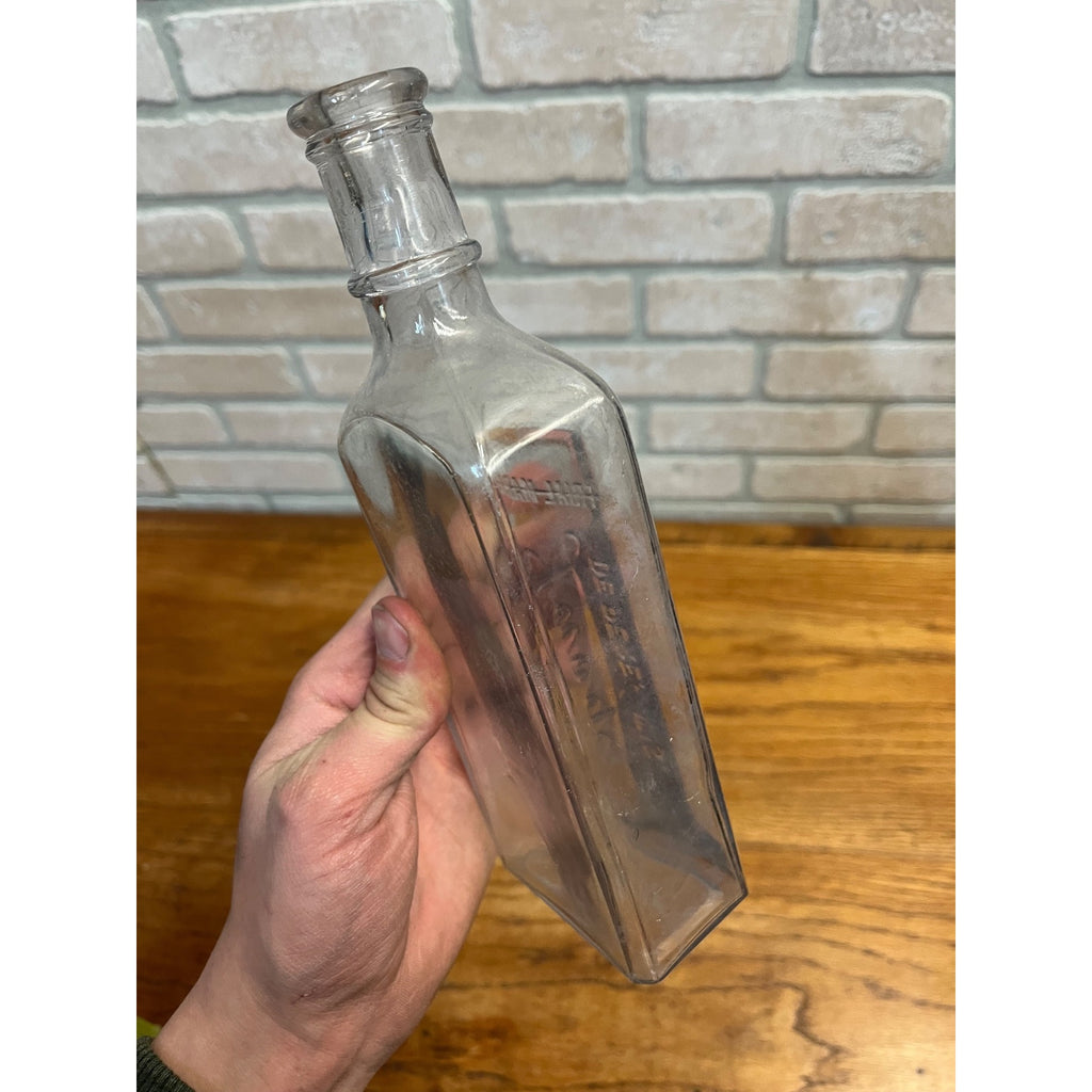 LANGE DE PERE WIS REMEDIES CURE MEDICINE EMBOSSED BOTTLE Wisconsin