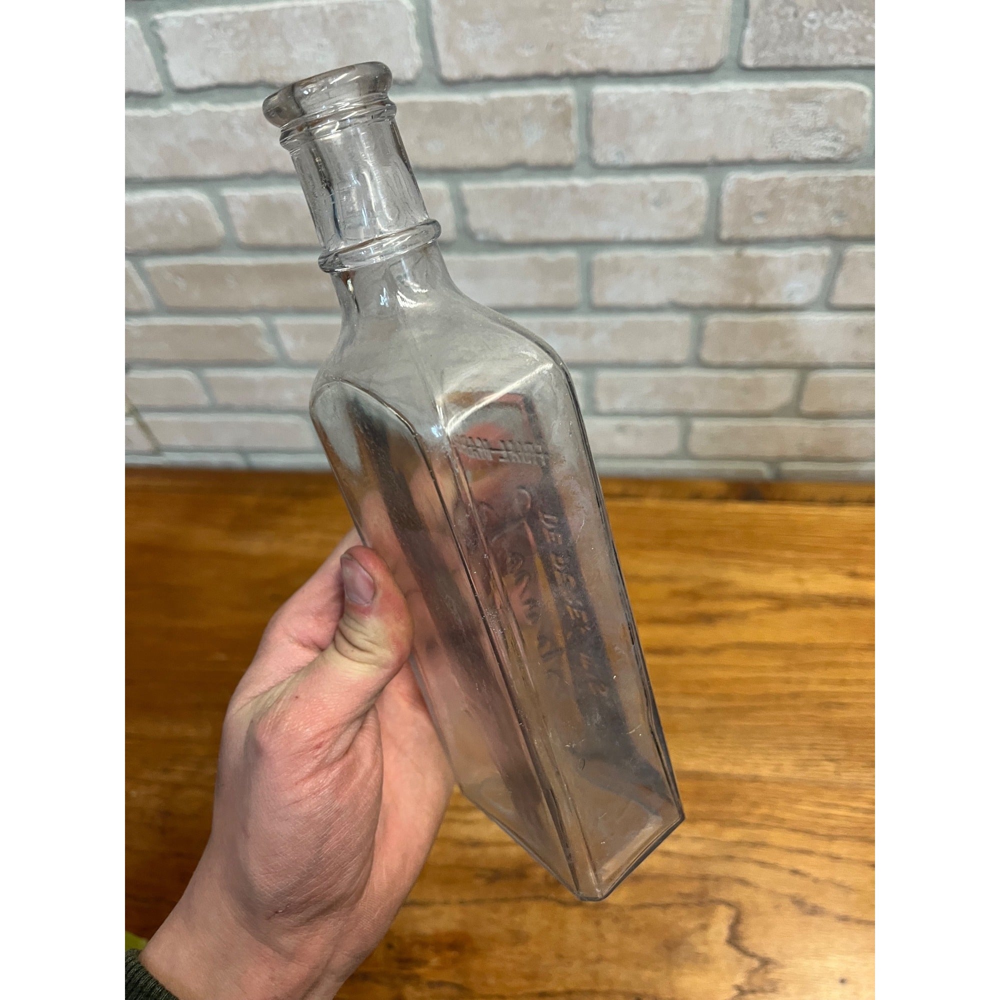 LANGE DE PERE WIS REMEDIES CURE MEDICINE EMBOSSED BOTTLE Wisconsin