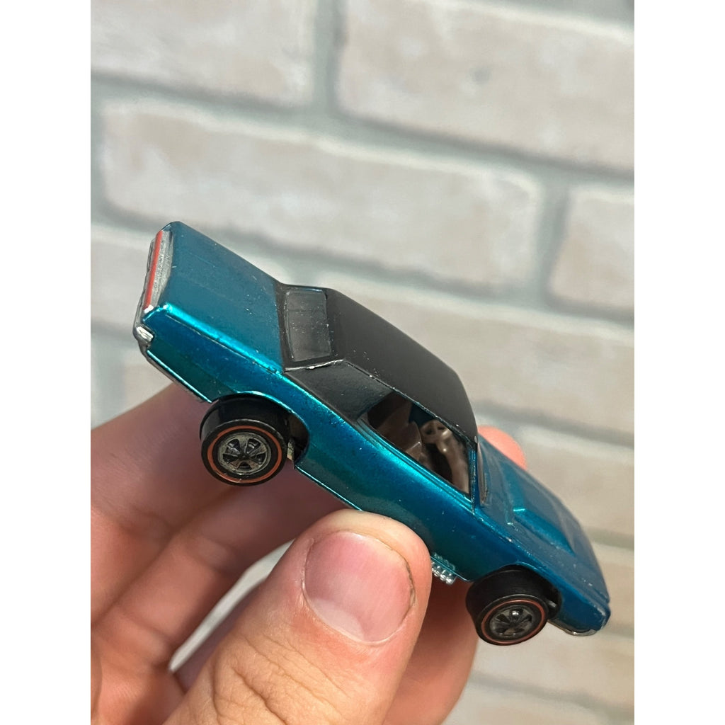 Vintage Hot Wheels Redline 1967 Custom T-Bird Thunderbird - MINTY