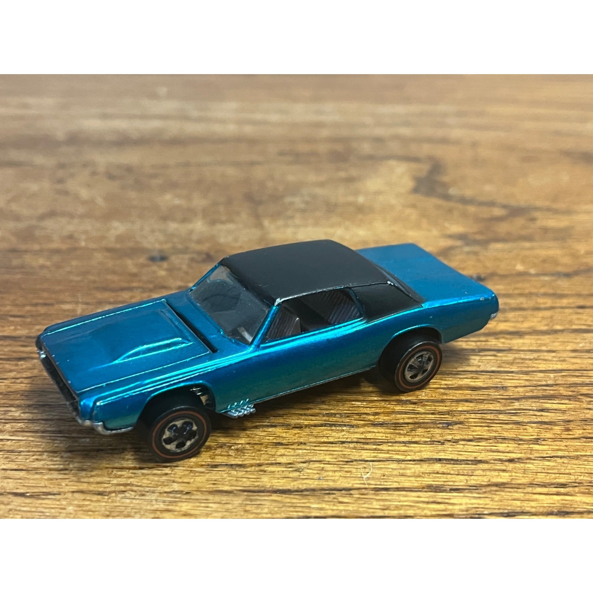 Vintage Hot Wheels Redline 1967 Custom T-Bird Thunderbird - MINTY