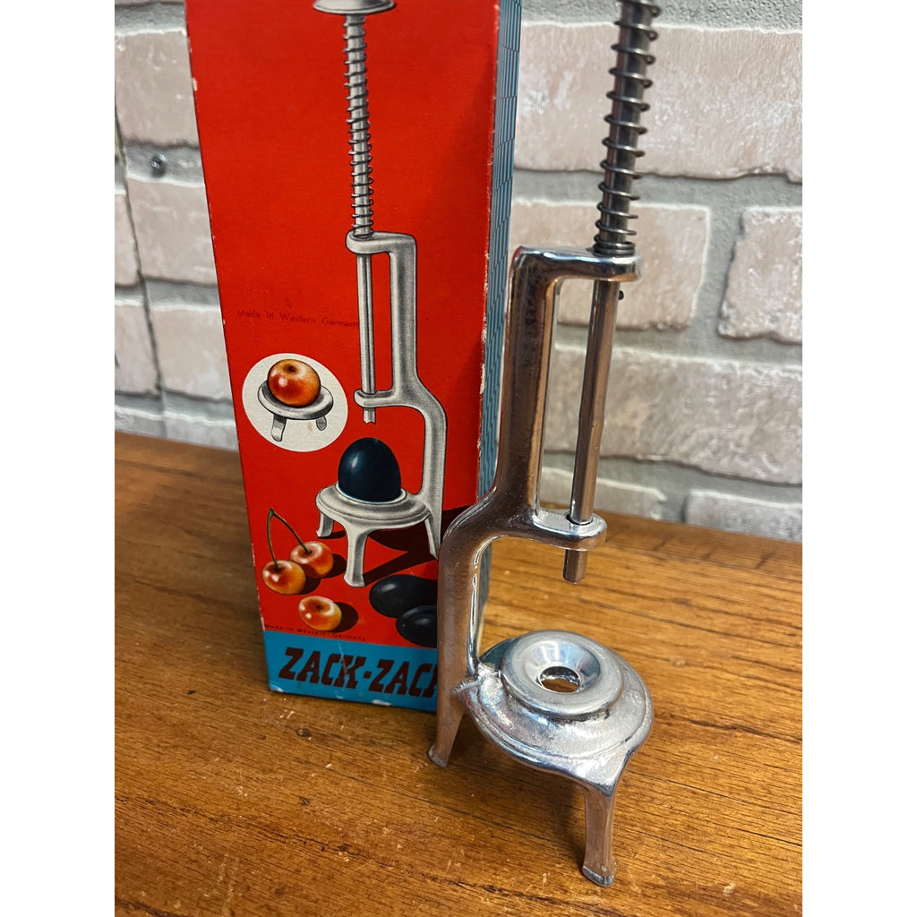 Vintage Wilesco Zack-Zack Metal Stoner Pitter Fruit Cherry Plum In Box