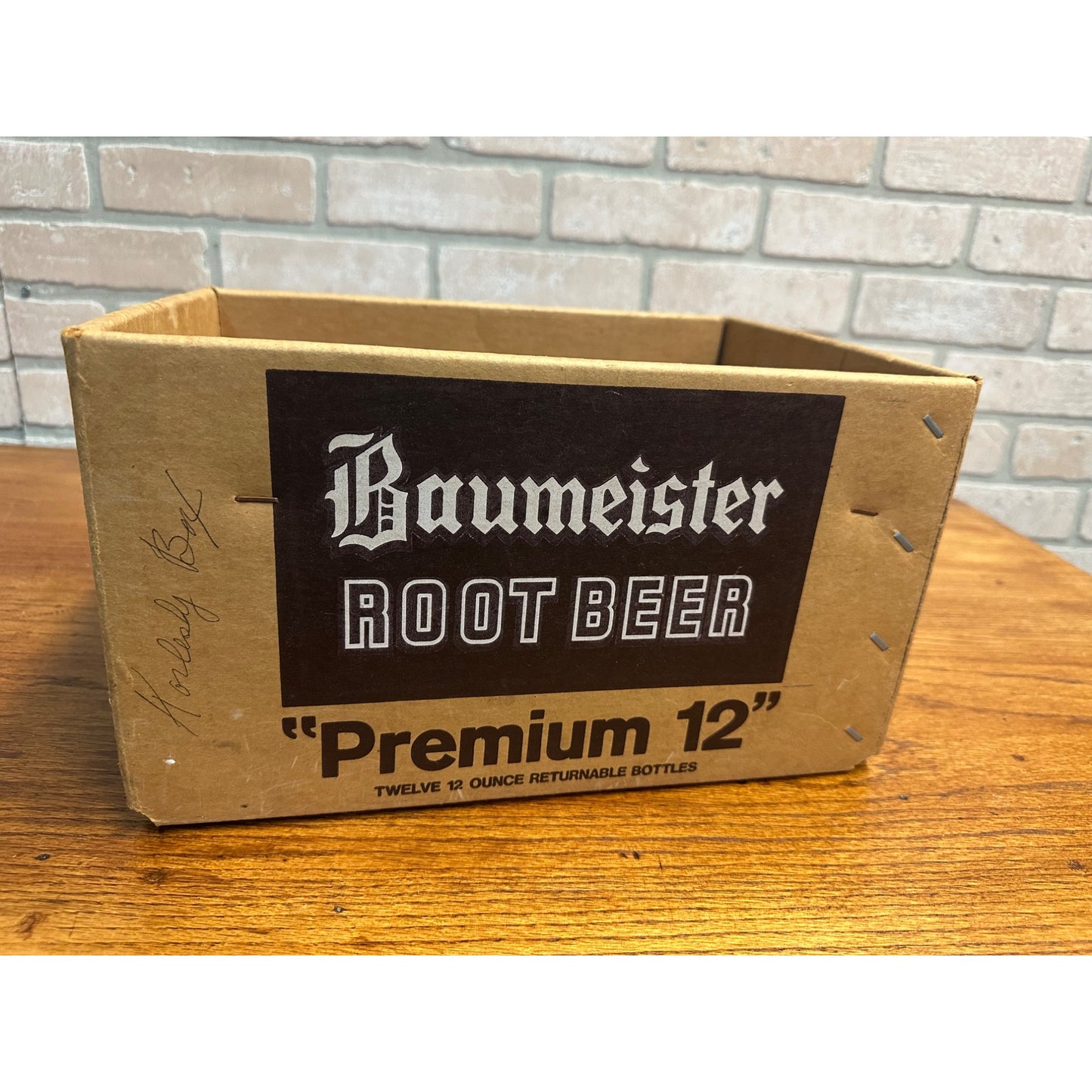 Vintage Baumeister Root Beer Soda Bottle Cardboard Case Crate Kewaunee Wisconsin