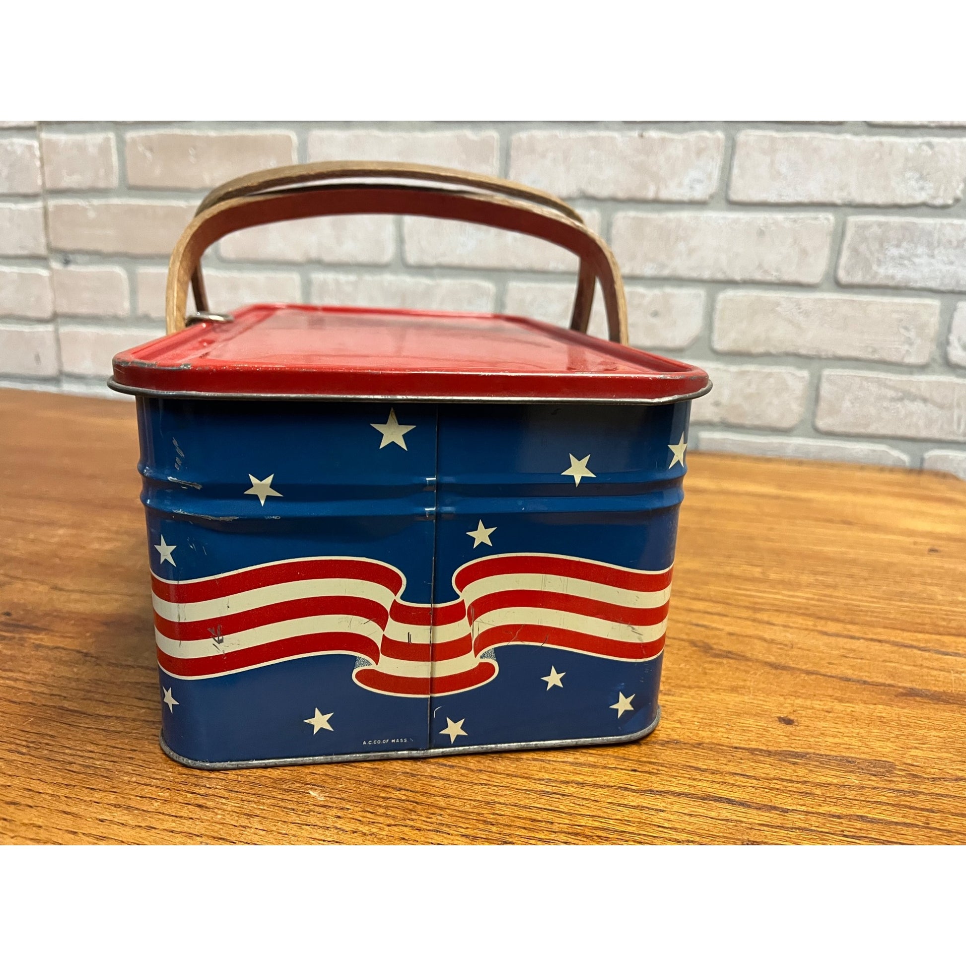 Rare Vintage Golden Cookies Patriotic Red White Blue Picnic Tin Watertown MA