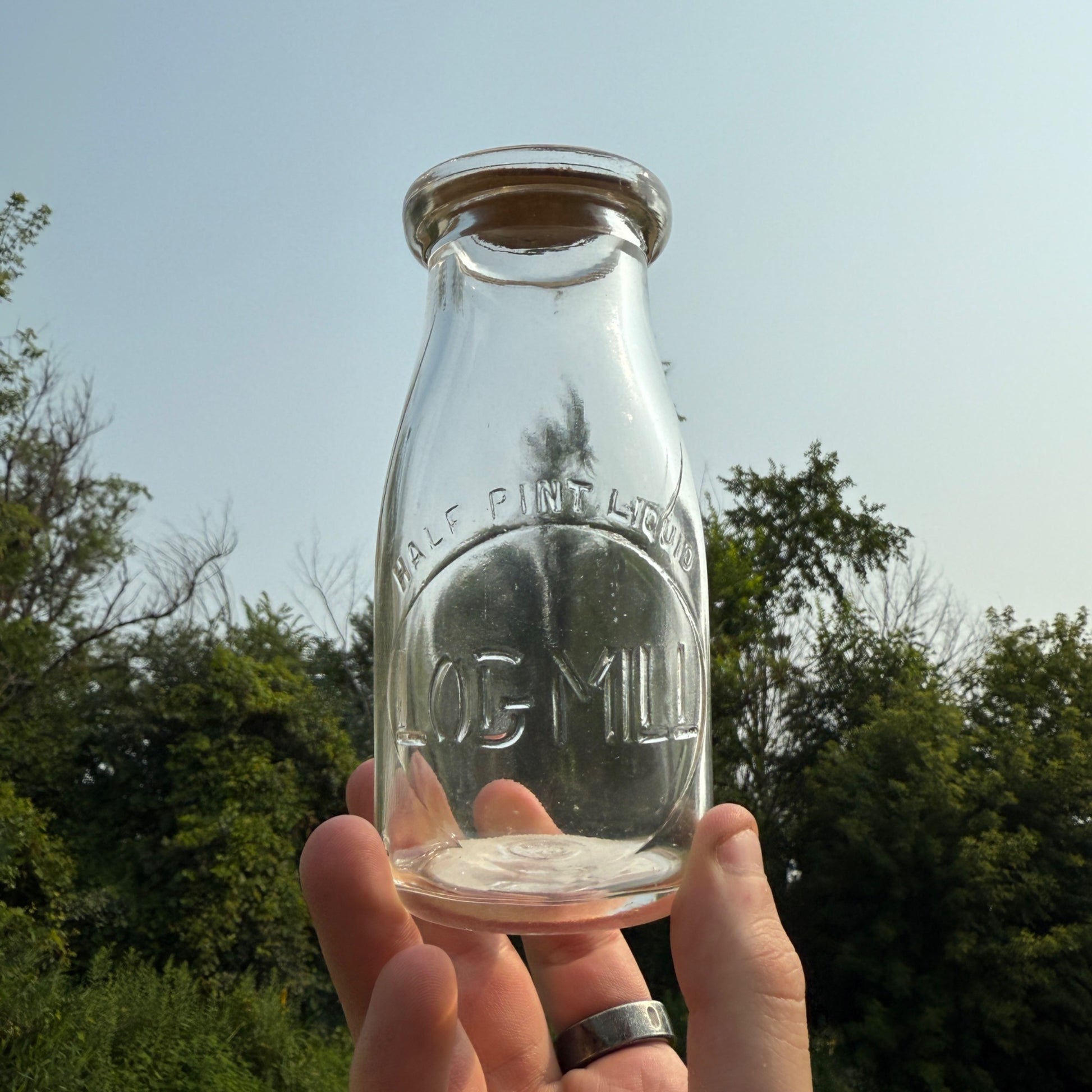 Vintage Half Pint Milk Bottle Log Mill Dairy Eau Claire Wisconsin Wis