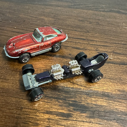 Vintage Johnny Lightning Redline Cars: Red Custome XKE + Dark Purple Dragster