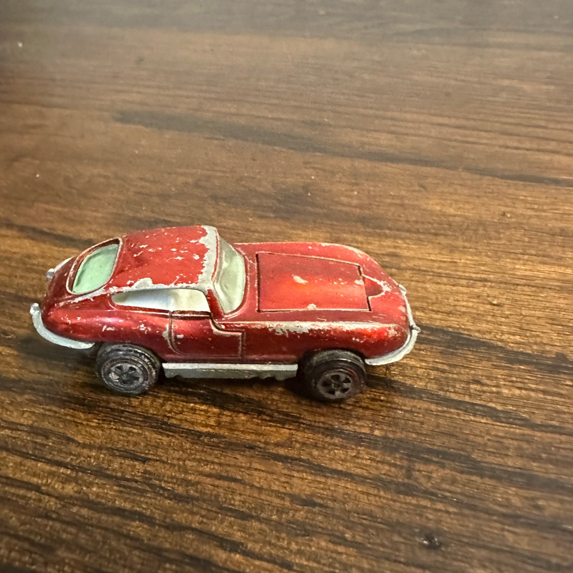 Vintage Johnny Lightning Redline Cars: Red Custome XKE + Dark Purple Dragster