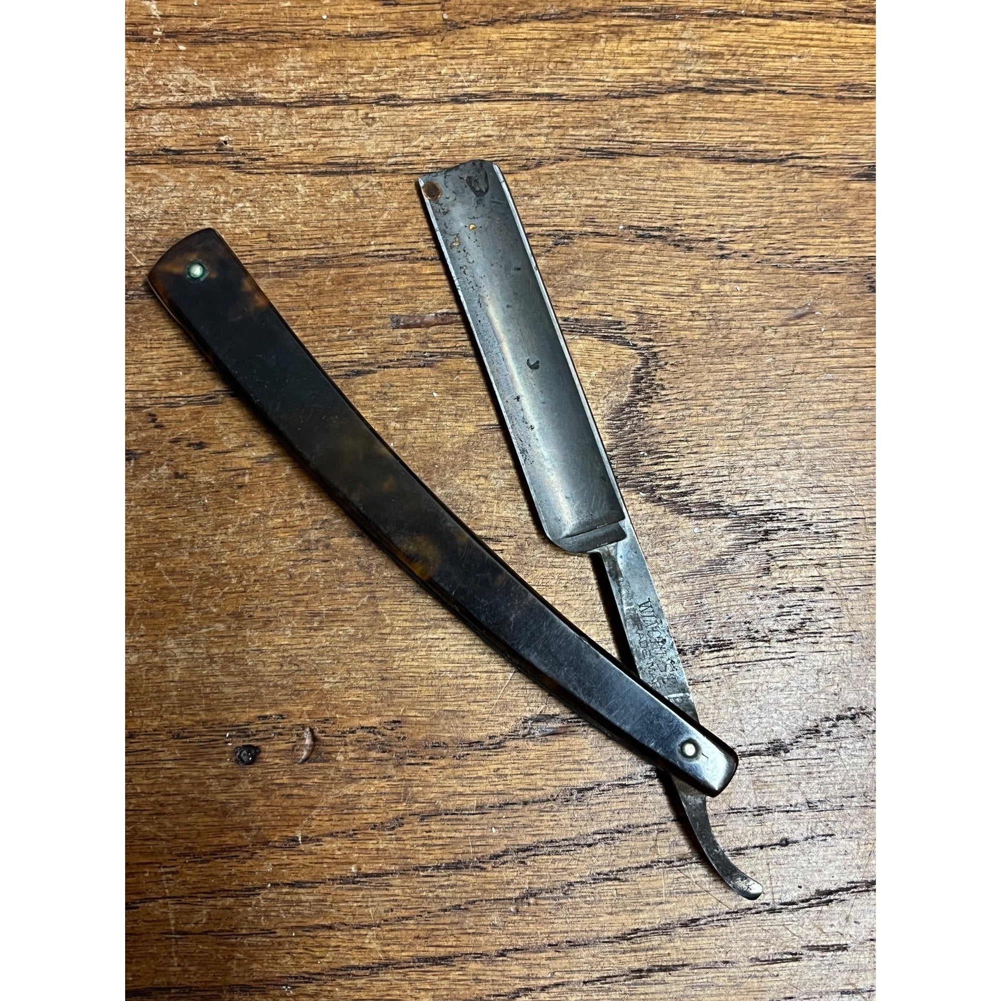 Antique Winchester Straight Razor Multicolor Guard/ Handle
