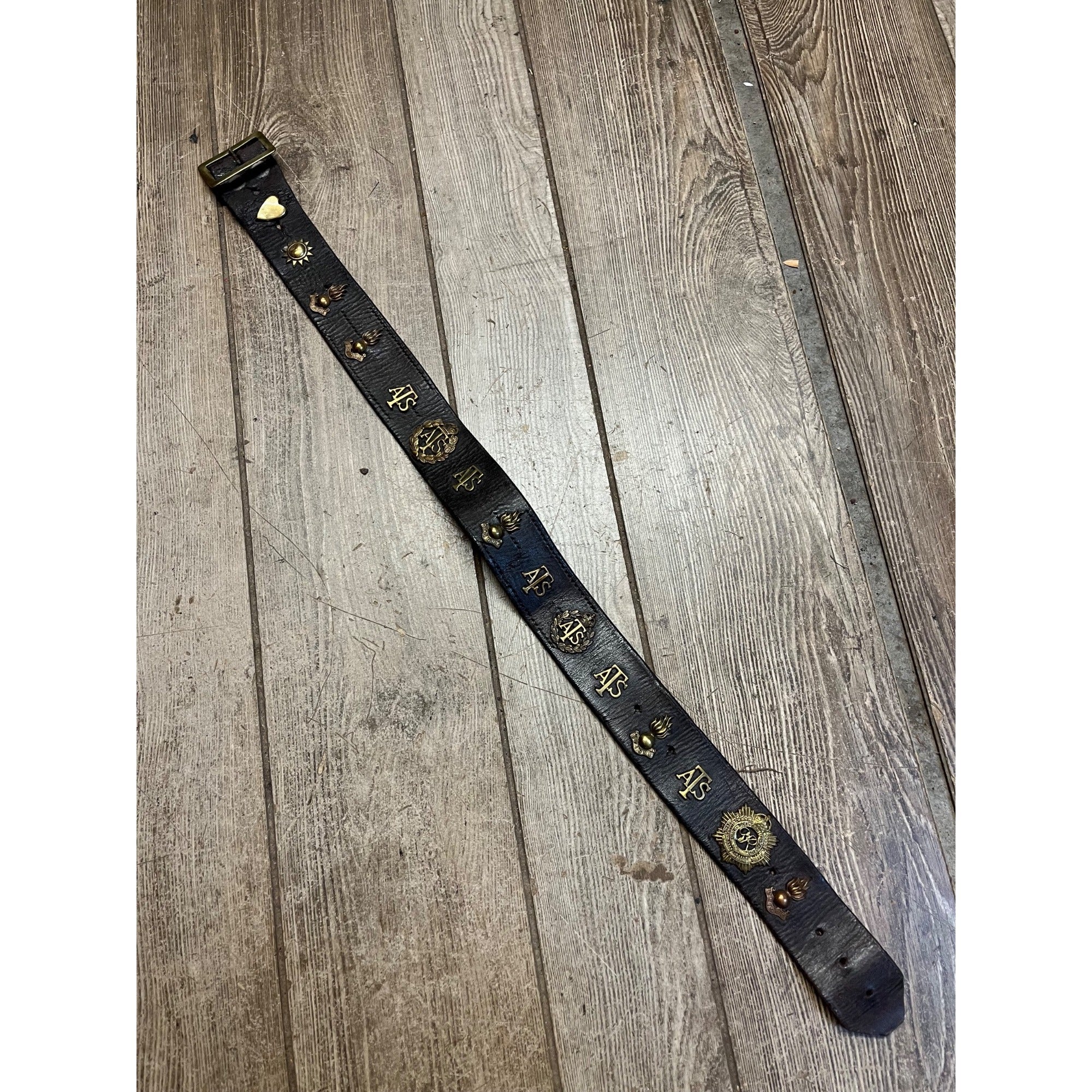 Vintage WW1 Hate Belt Canadian Army Service Corps UBIQUE Badge Leather Belt