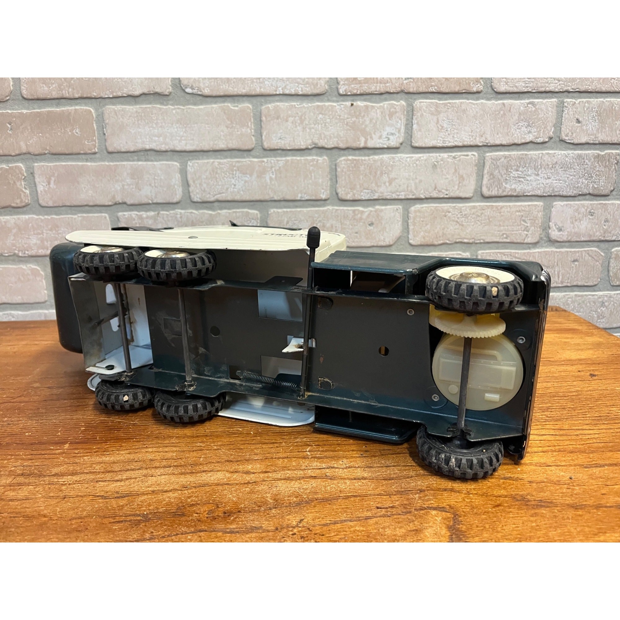 Vintage Structo Sanitation Dept. Pressed Steel Garbage Waste Truck Toy