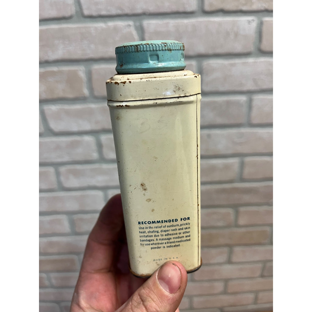Vintage Medicamenta Vera Comfort Powder 10 oz. tin Parke, Davis & Co.