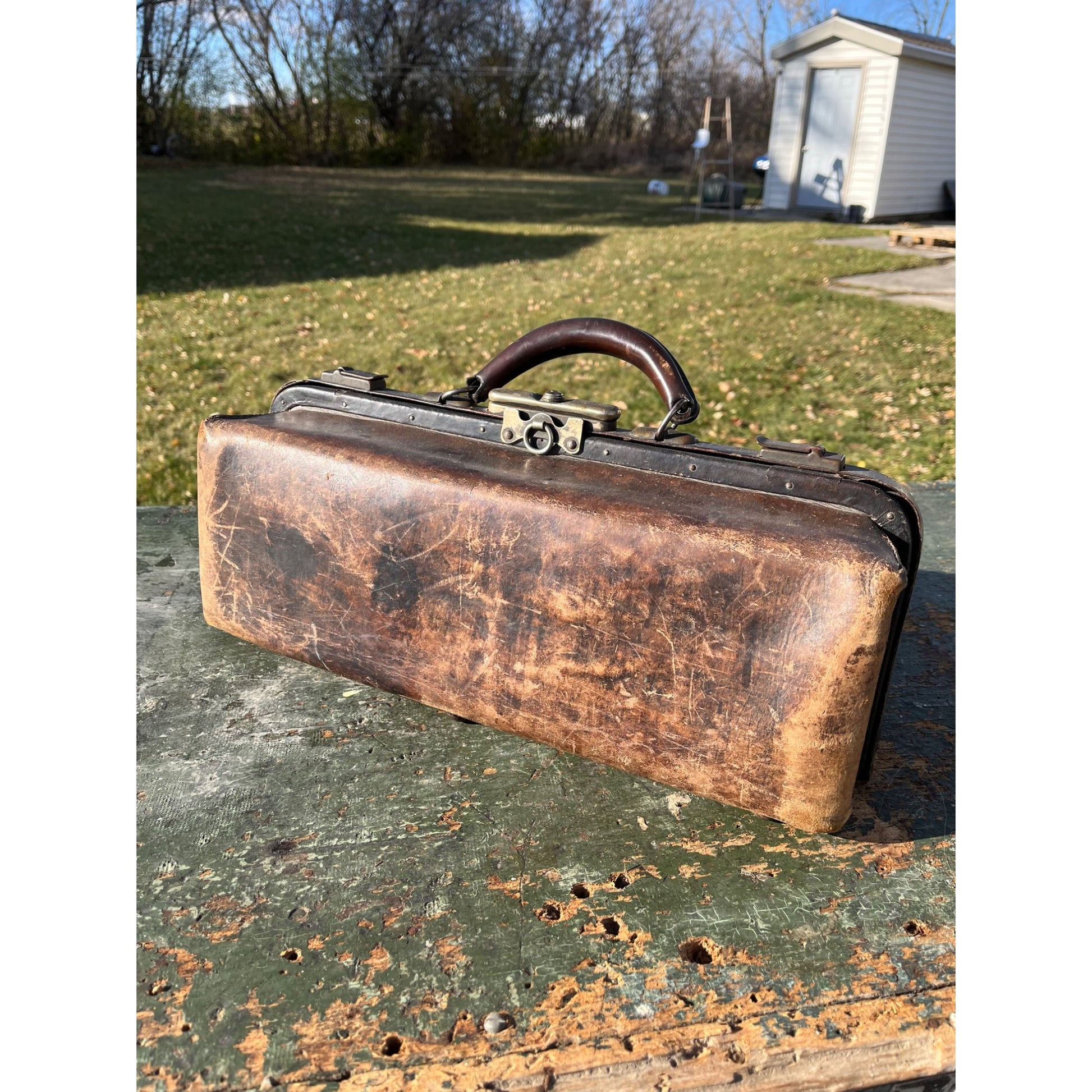 Antique Traveling Veterarian Doctor Leather Apothecary Bag  w/ Glass Bottles
