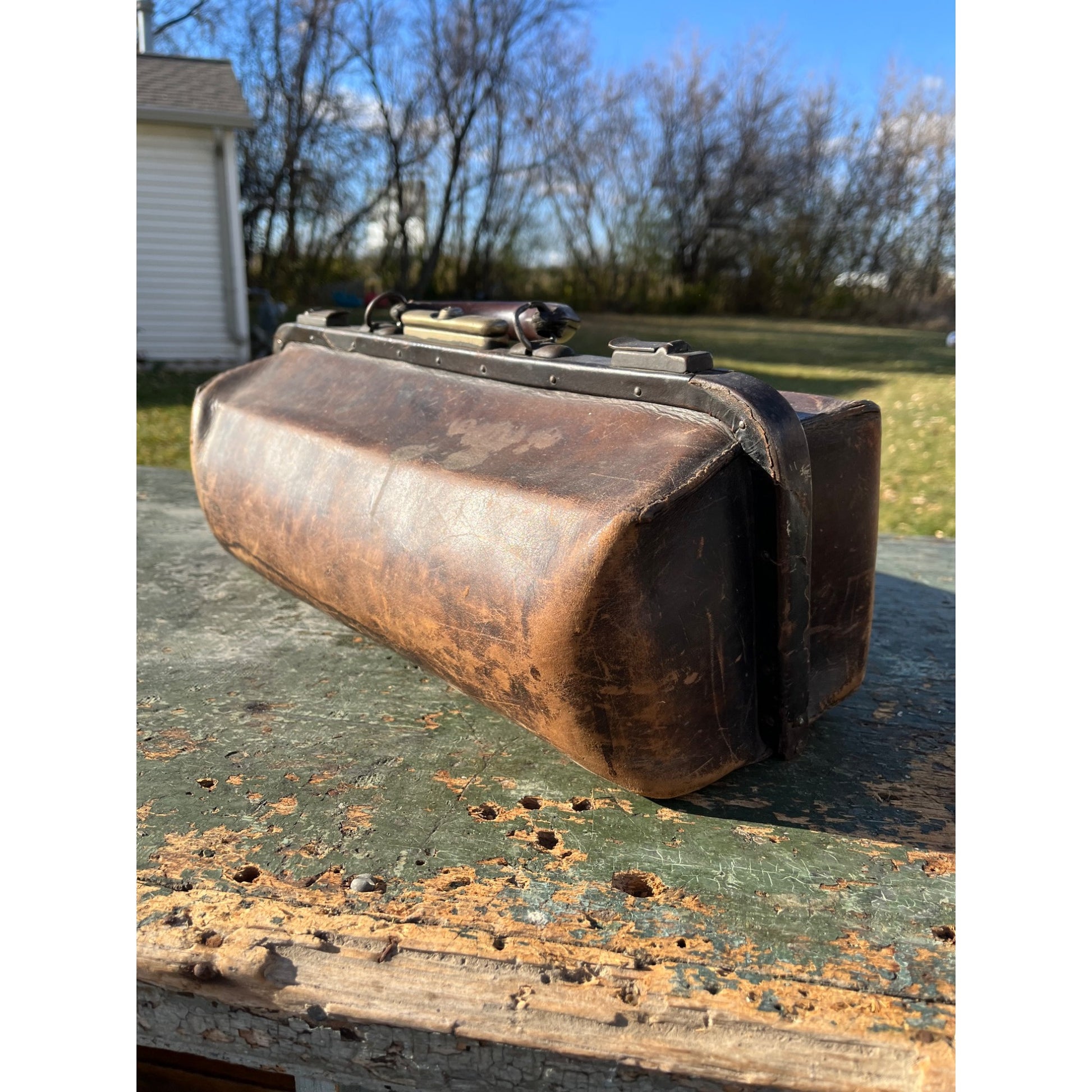 Antique Traveling Veterarian Doctor Leather Apothecary Bag  w/ Glass Bottles