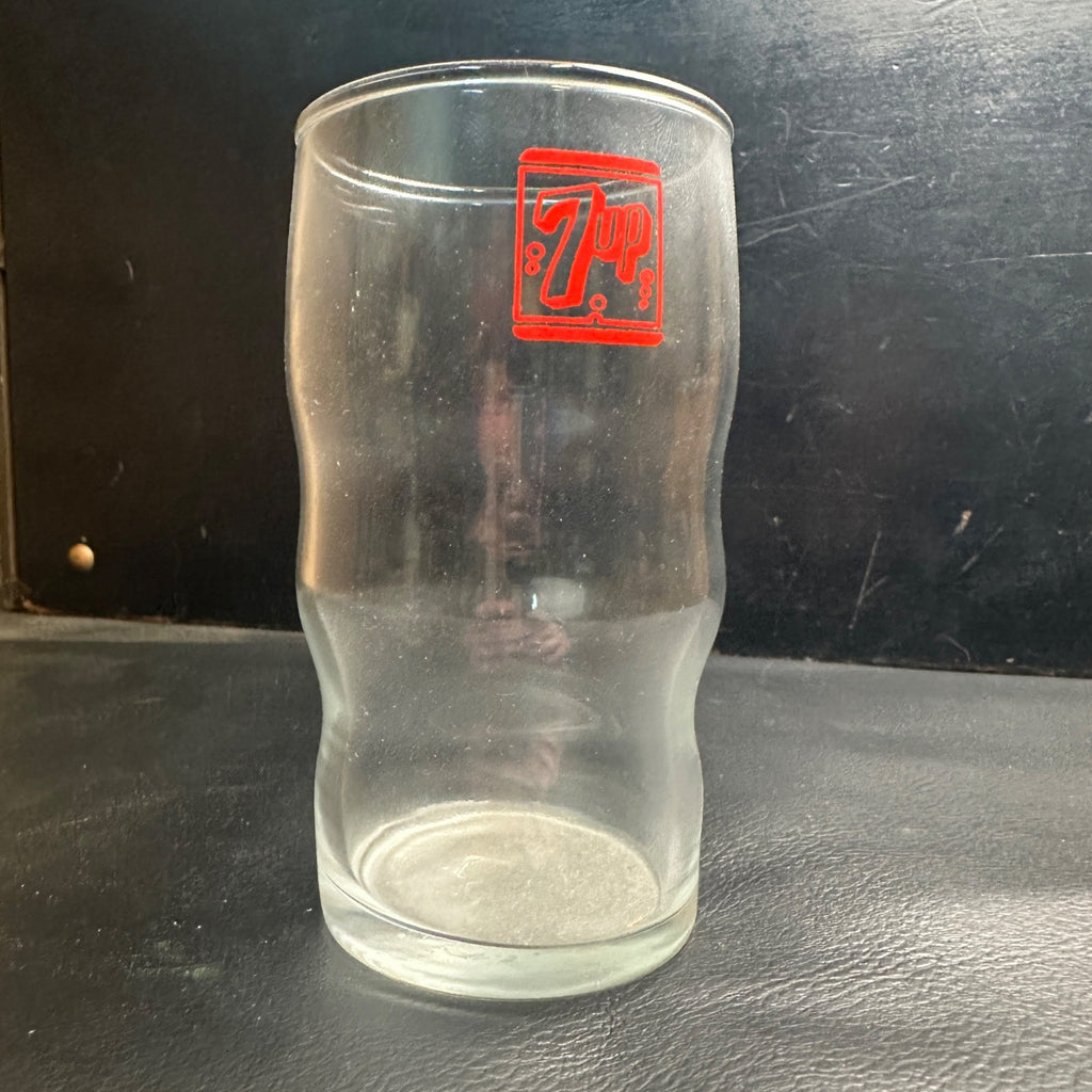 Vintage 7up  Soda Fountain Glass Cup Red Curve Bodied ACL Seven Up