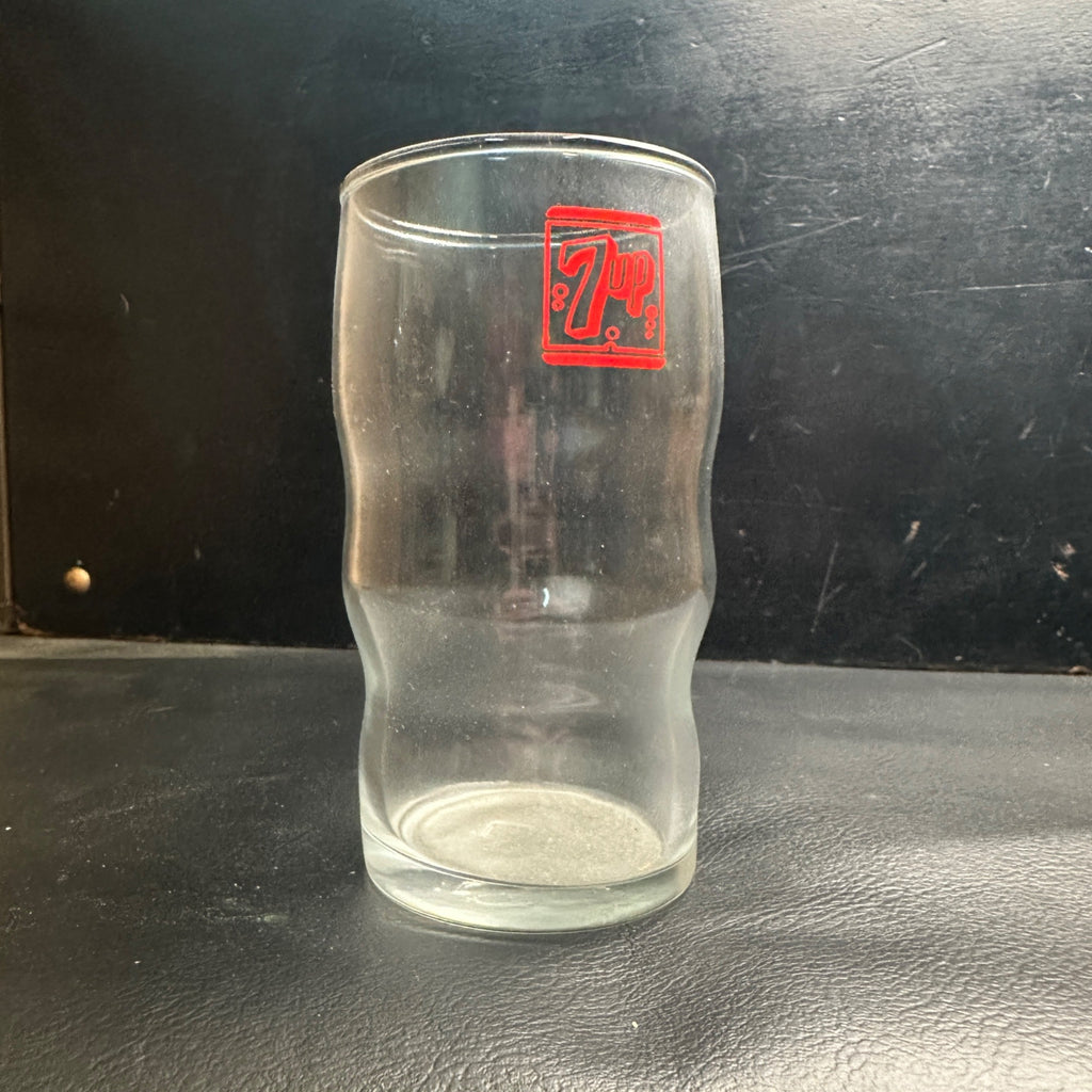 Vintage 7up  Soda Fountain Glass Cup Red Curve Bodied ACL Seven Up