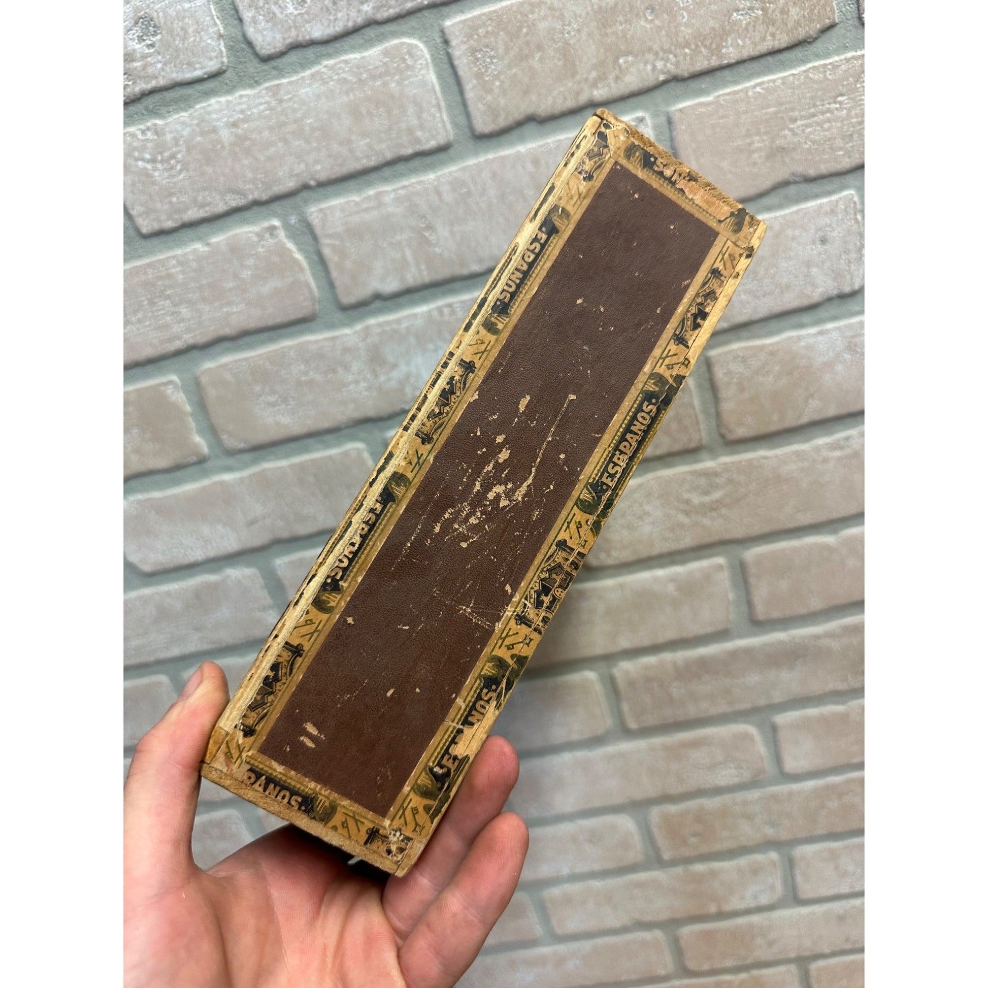 Vintage 1920s Gold Sticker Cigars Plymouth Wisconsin Cigar Co. Wood Box