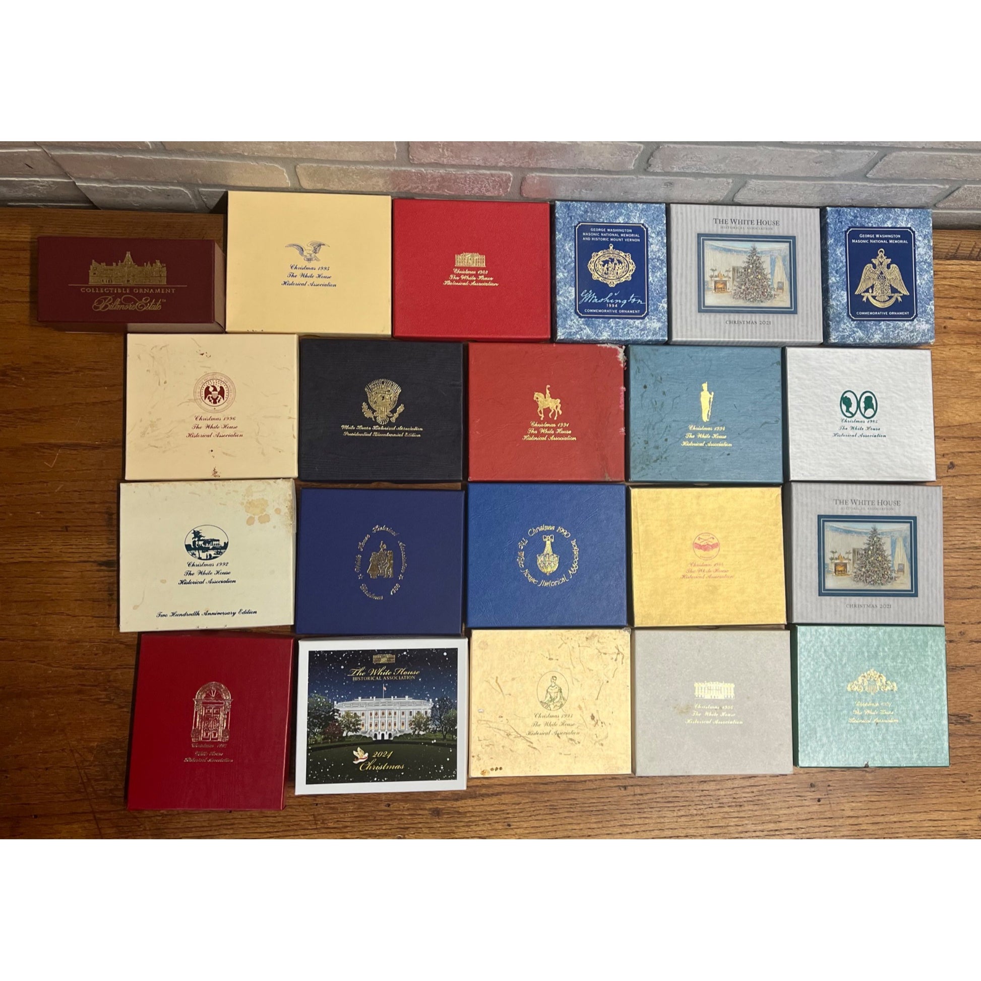 Vintage Lot (18) The White House Historical Association Ornaments