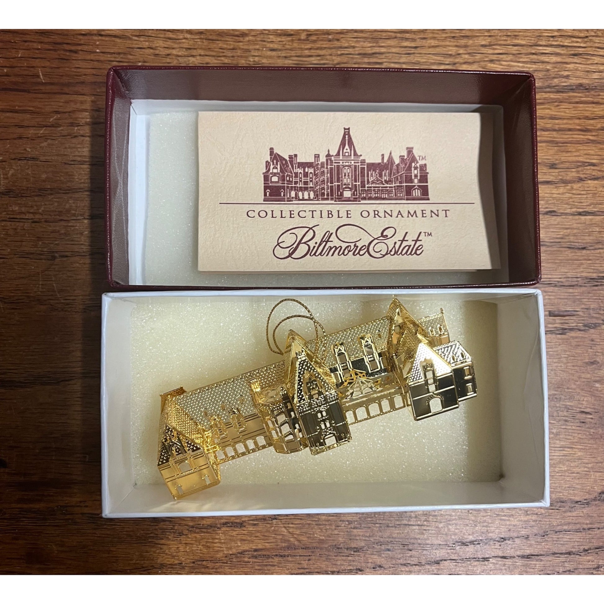 Vintage Lot (18) The White House Historical Association Ornaments