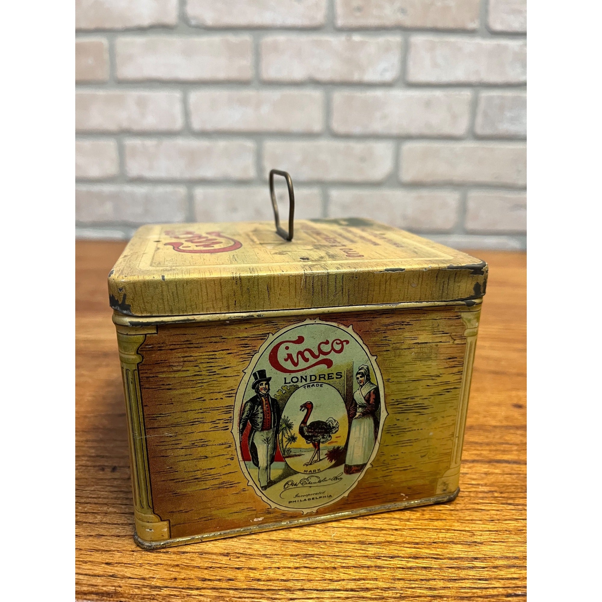 Vintage Cinco Handy Humidor Hinged Tobacco Cigar Tin by Otto Eisenlohr & Bros