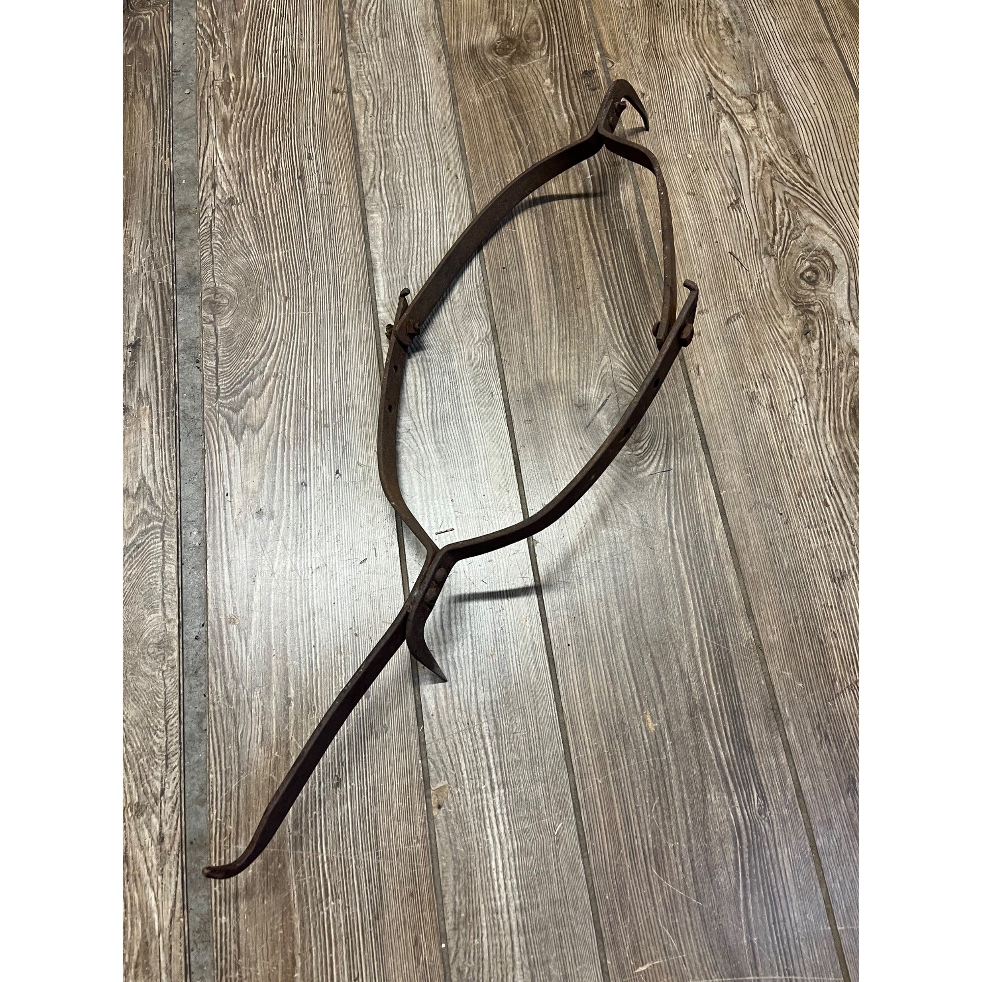 Antique Metal Cow Neck Yoke Cattle Equipment Fence Saver Rustic Country Decor