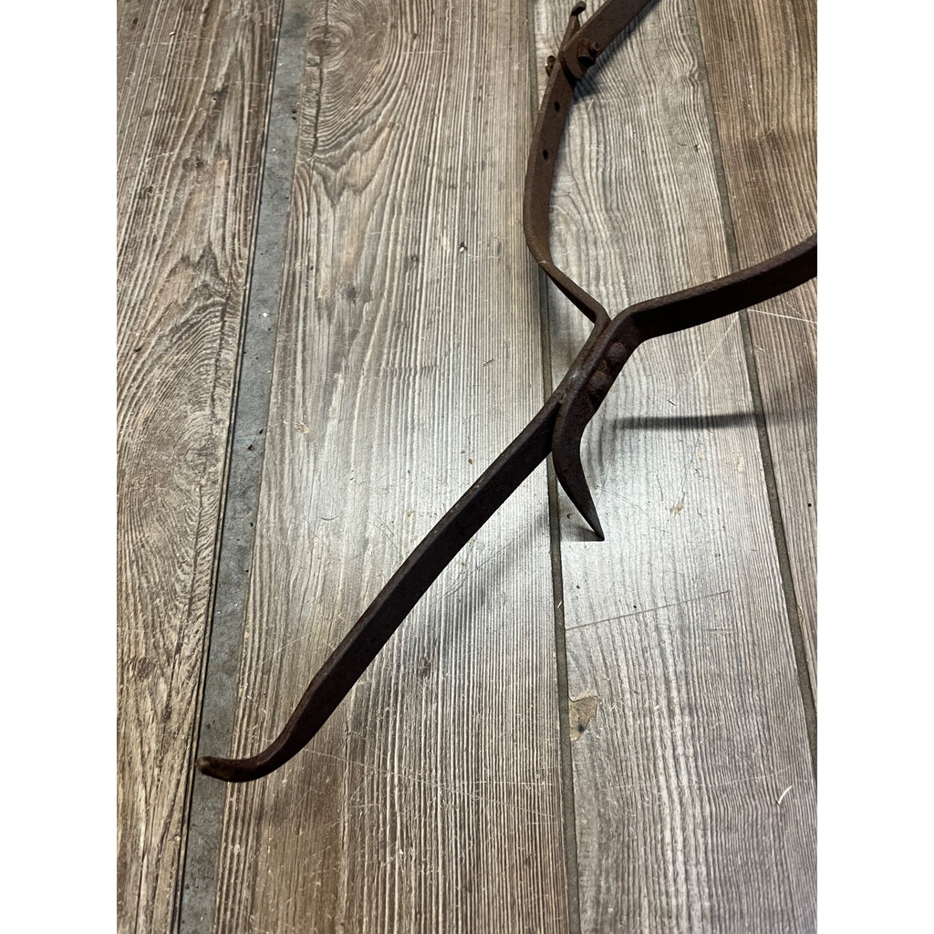 Antique Metal Cow Neck Yoke Cattle Equipment Fence Saver Rustic Country Decor