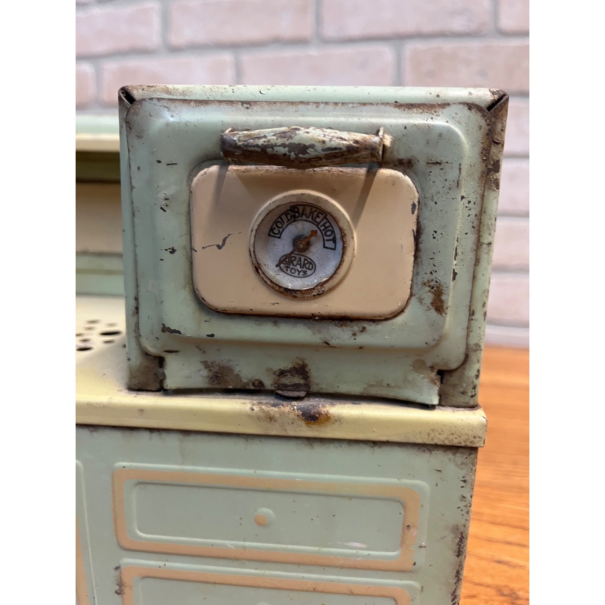 Antique Girard Electric Stove Pressed Steel Child's Toy - No Cord